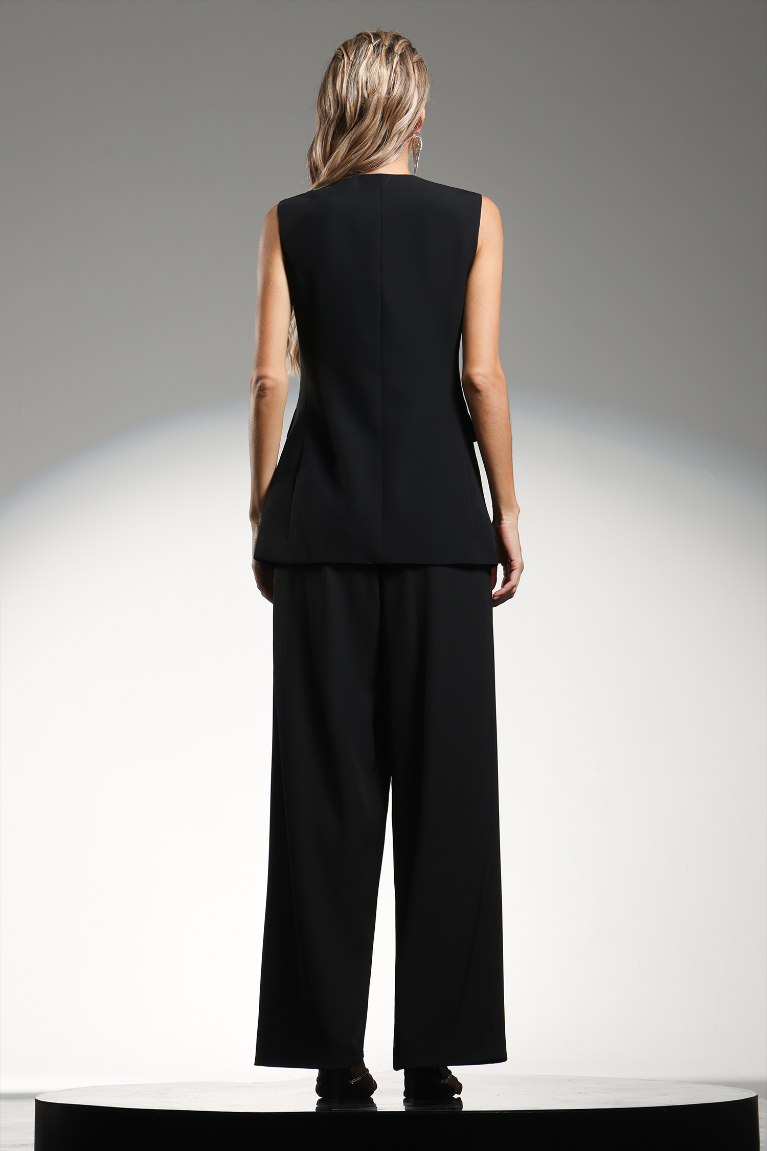 Iresa Sleeveless V-Neck Flowers Maxi Two Piece Set