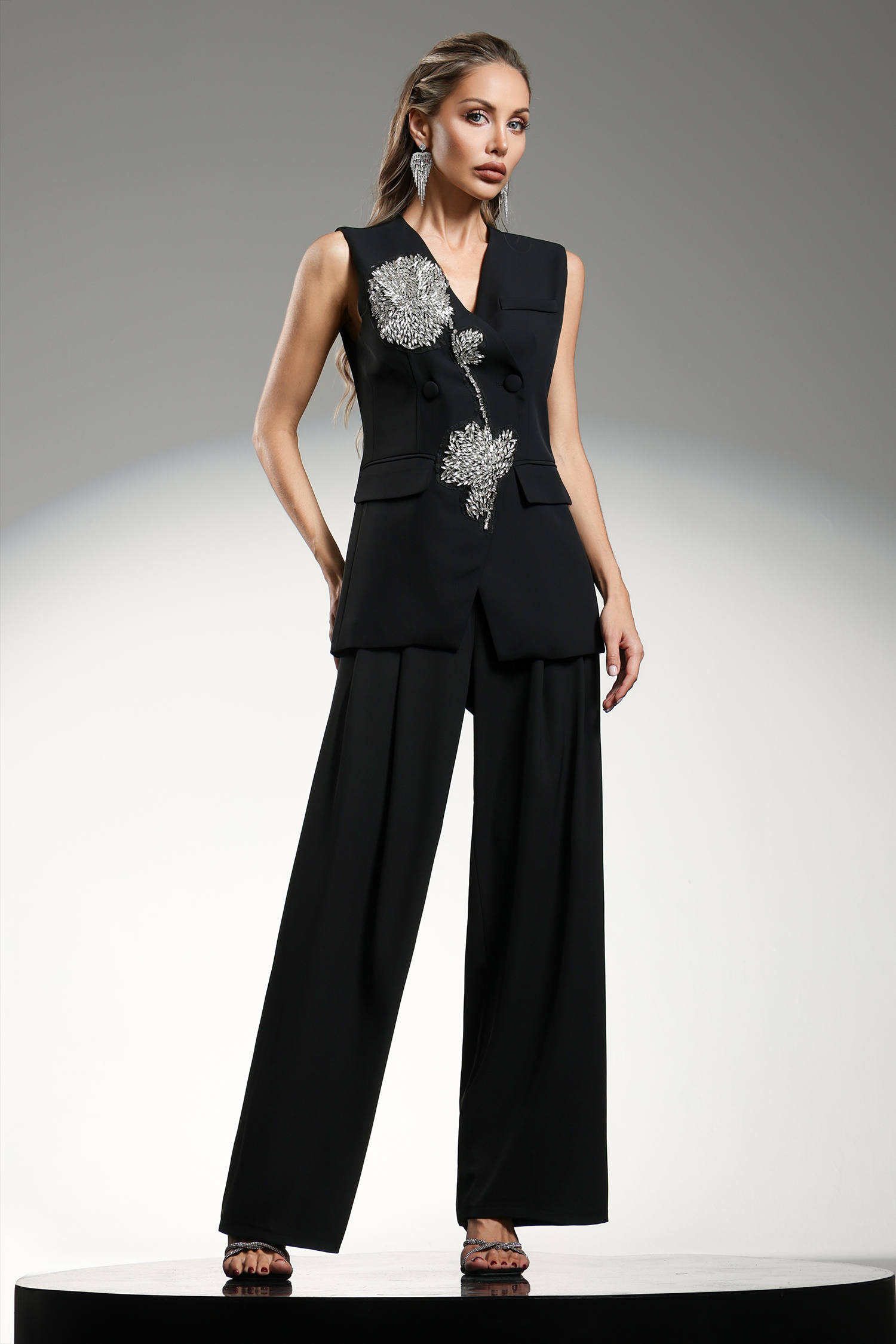 Iresa Sleeveless V-Neck Flowers Maxi Two Piece Set