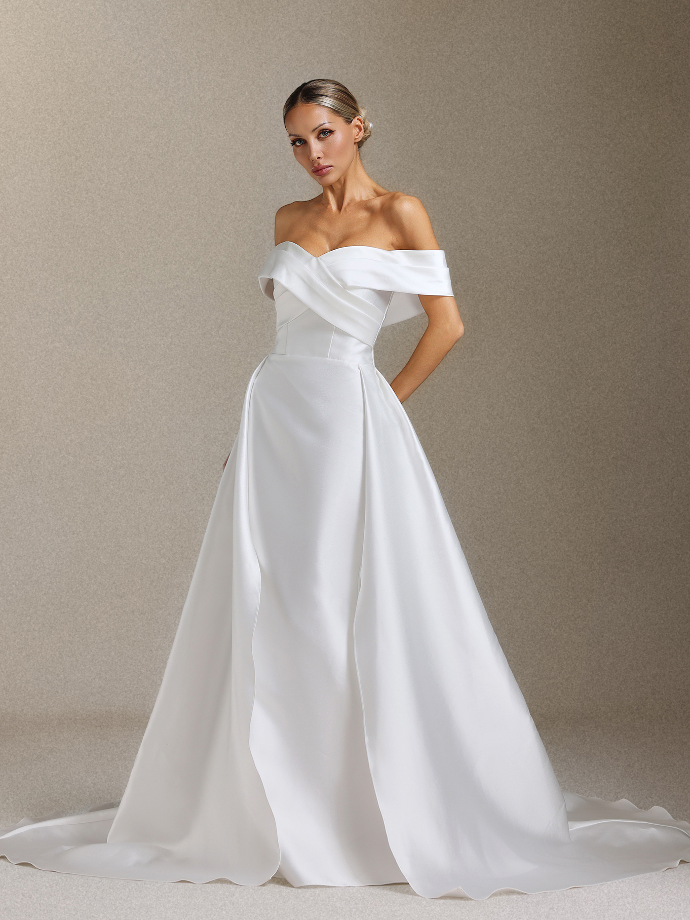 ViayaOff-the-shoulder pleated trailing maxi wedding dress