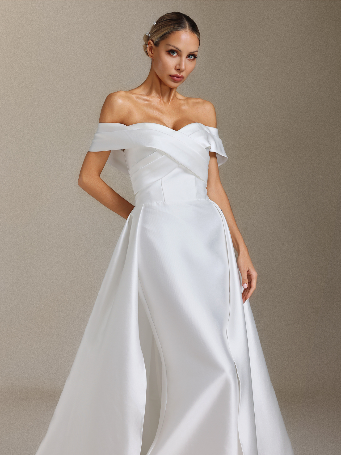ViayaOff-the-shoulder pleated trailing maxi wedding dress
