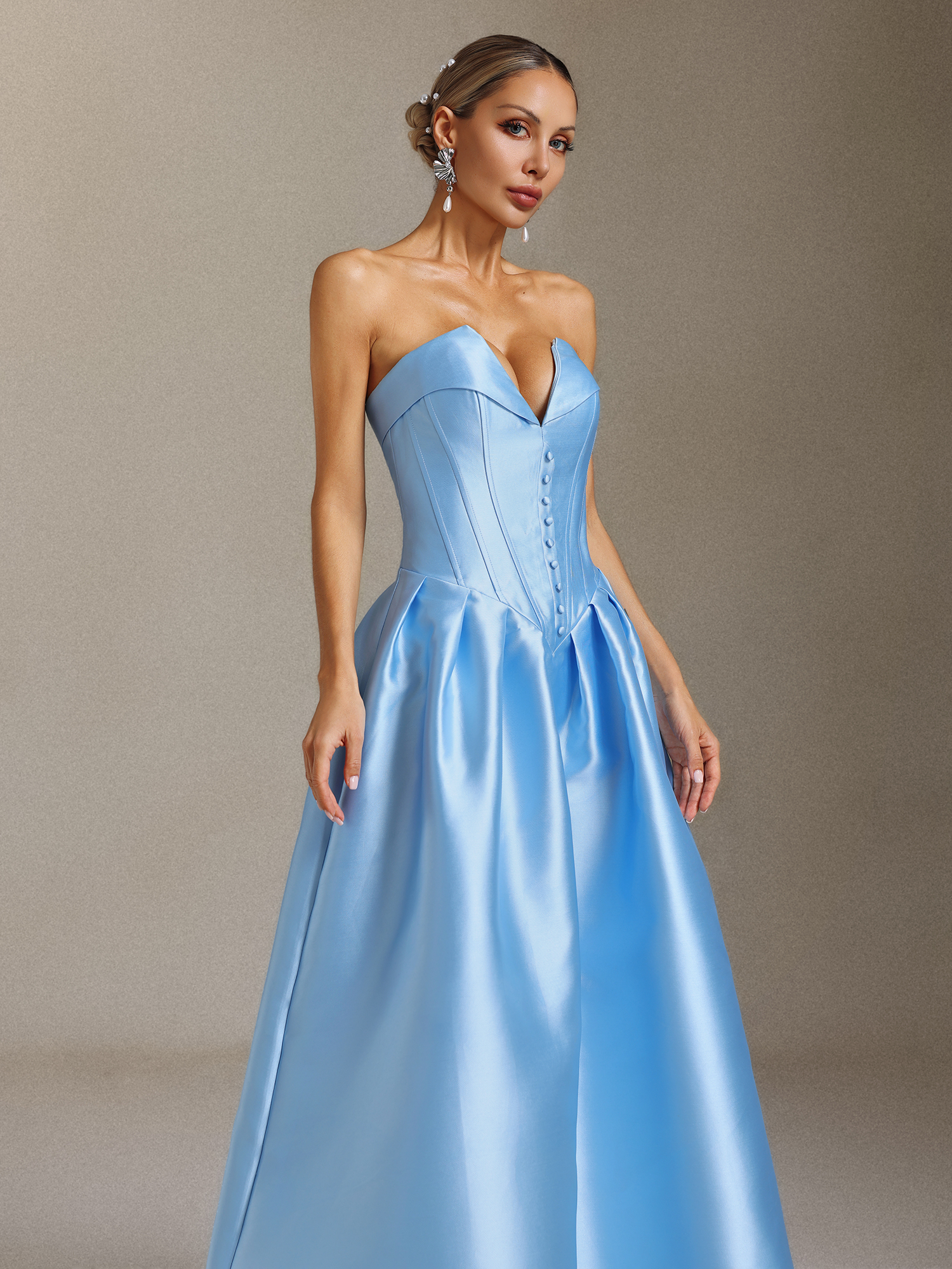 Kila Pleated V-neck strappy midi-length dress