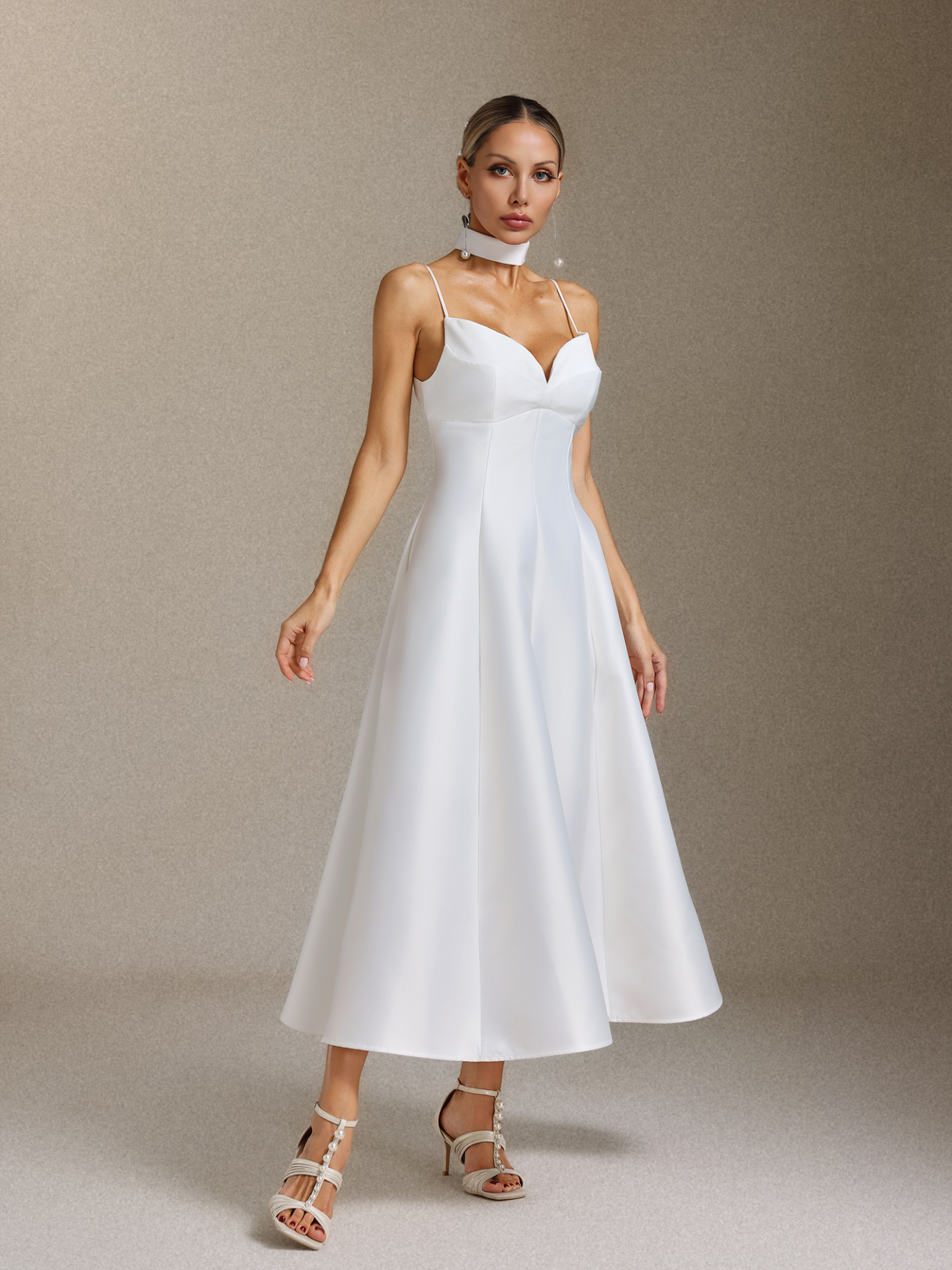 Sabrina Backless Splicing Waist-cinching V-neck halter midi dress