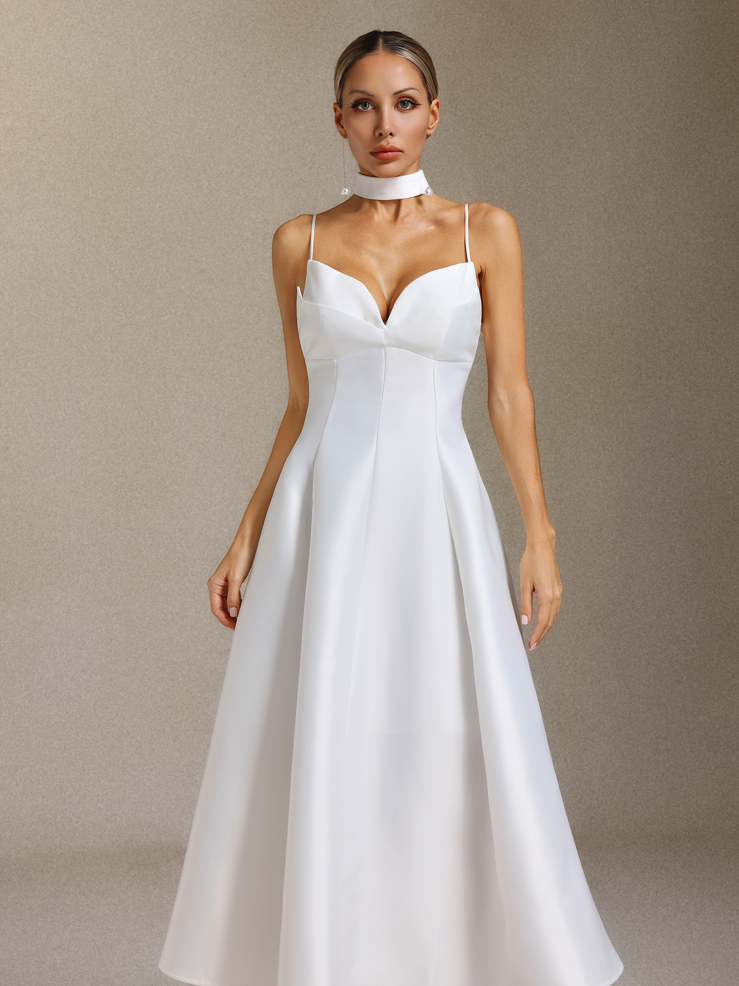 Sabrina Backless Splicing Waist-cinching V-neck halter midi dress