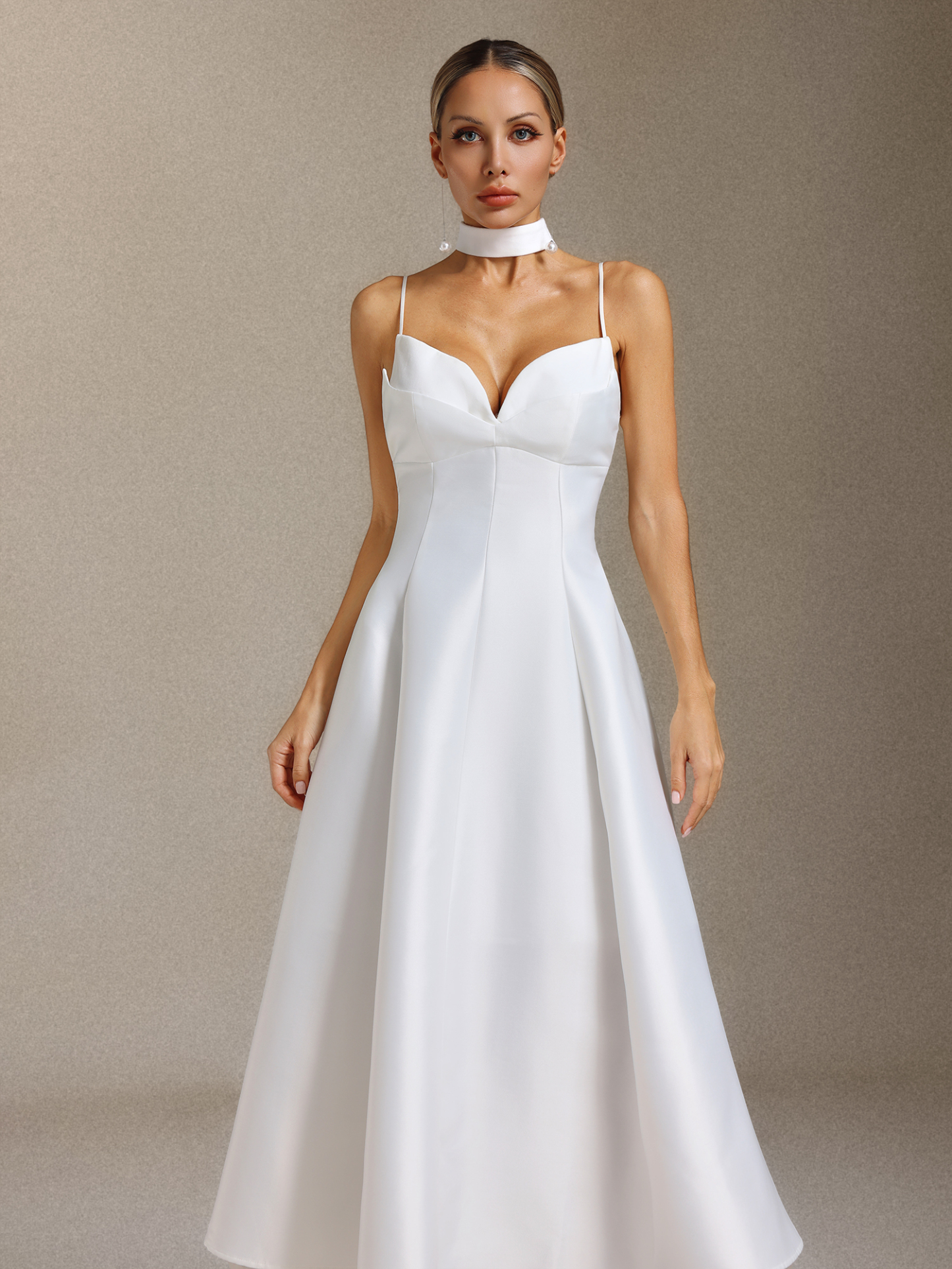 Sabrina Backless Splicing Waist-cinching V-neck halter midi dress