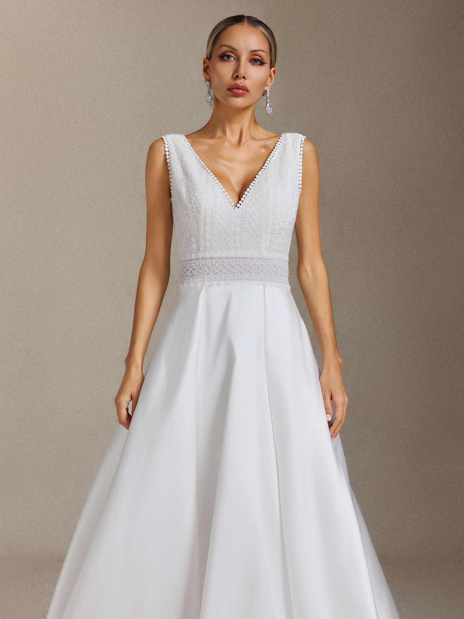 Yalyka Deep V-neck sleeveless high-waisted wedding maxi dress