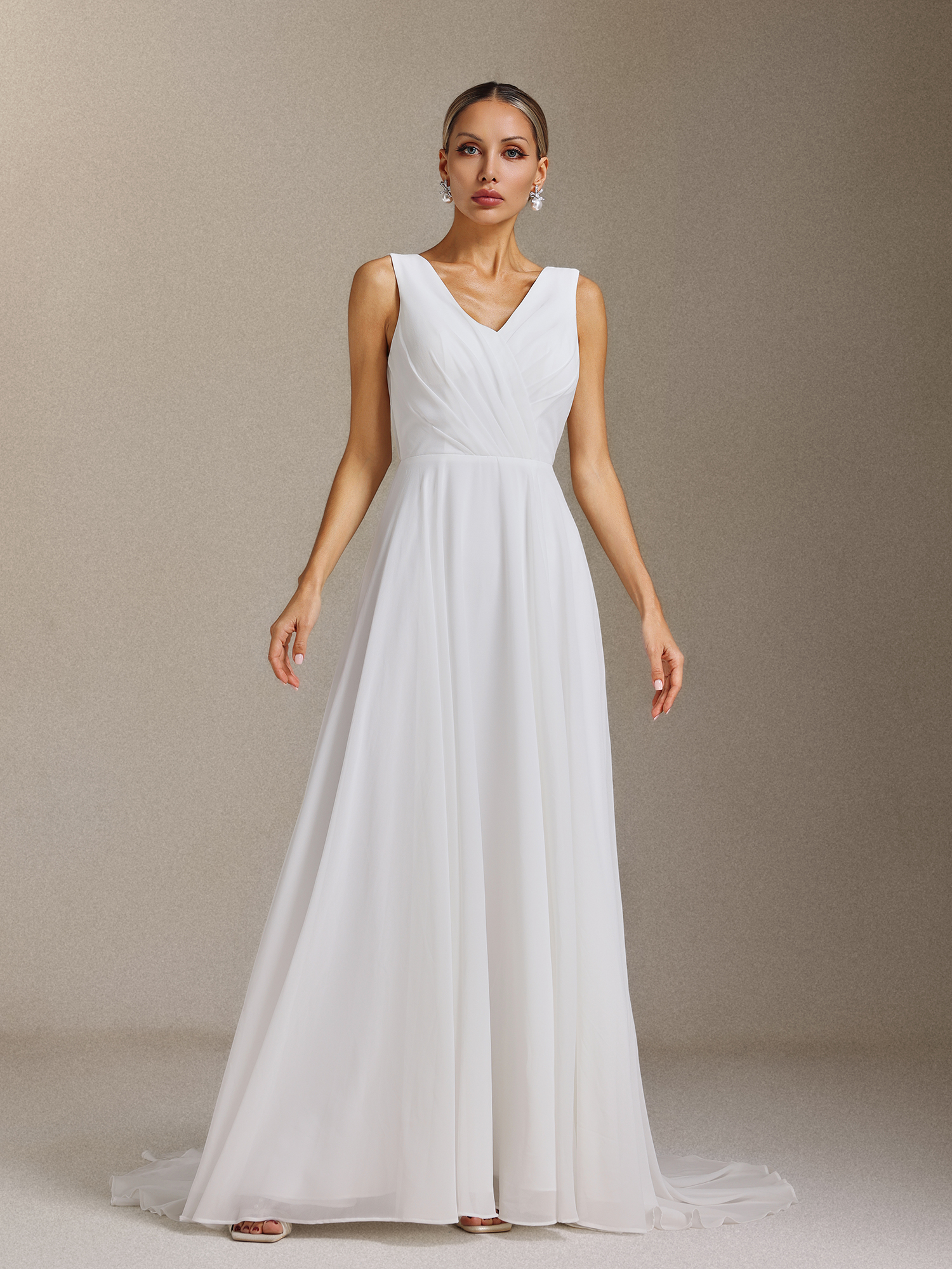 Kerade Pleated V-neck backless Maxi wedding Dress