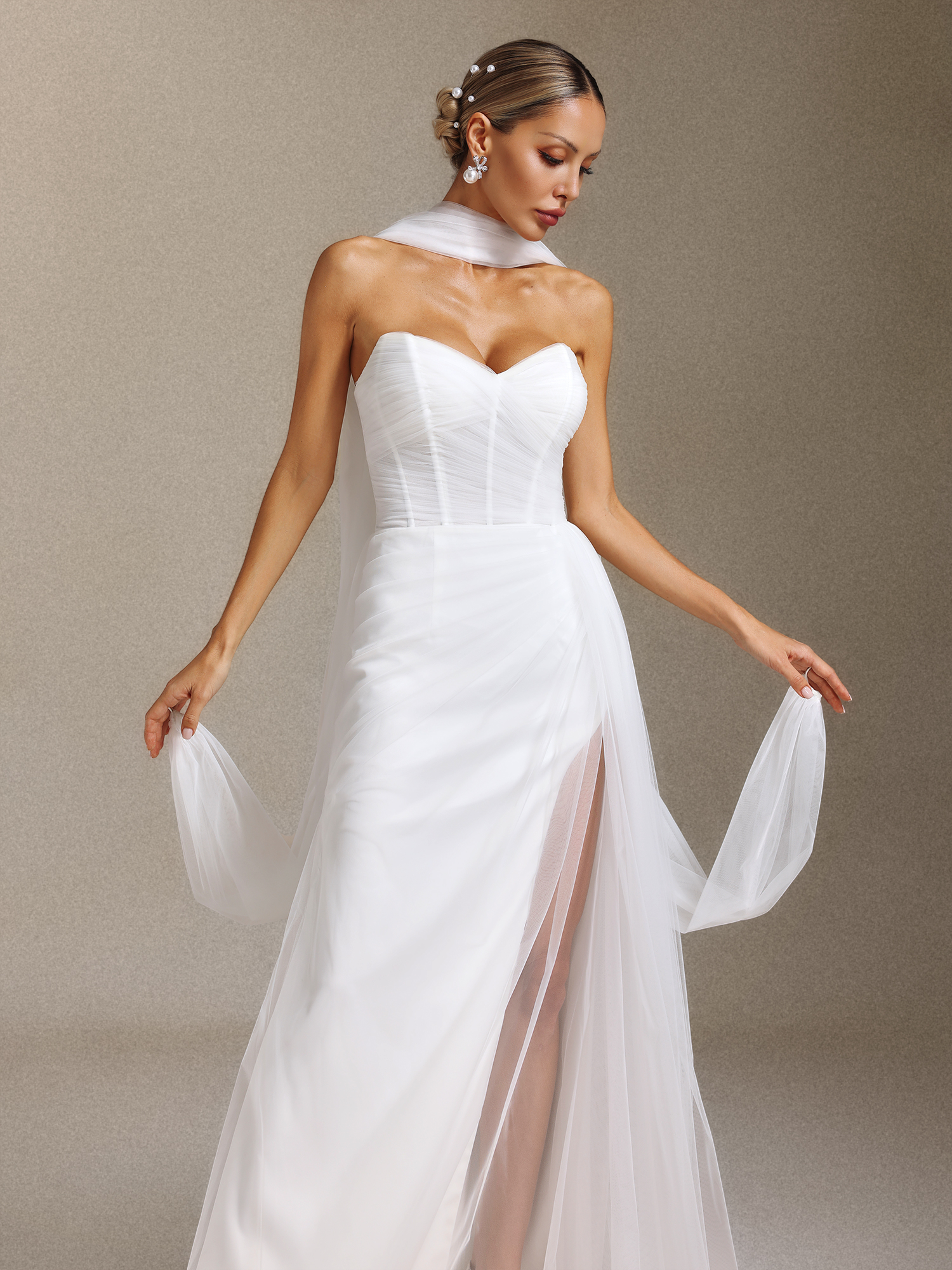 Vanessa Pleated light gauze fishbone strapless maix wedding dress