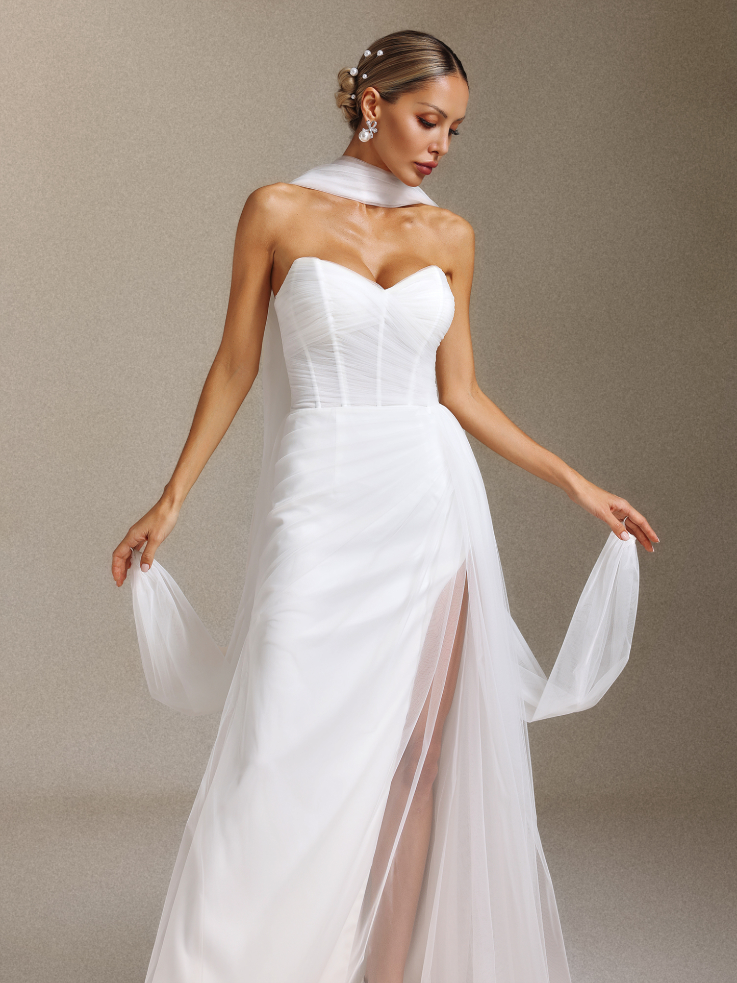 Vanessa Pleated light gauze fishbone strapless maix wedding dress