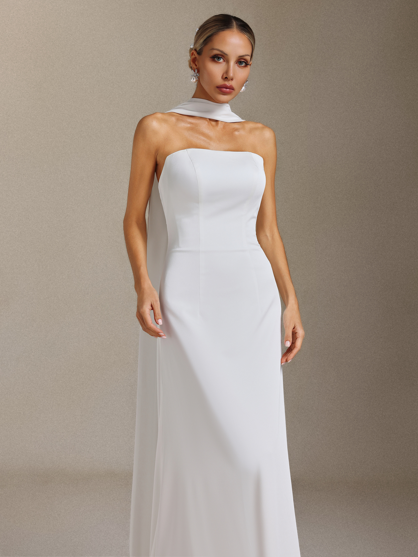 Zaniah Strapless  tail-drag  form-fitting long wedding dress