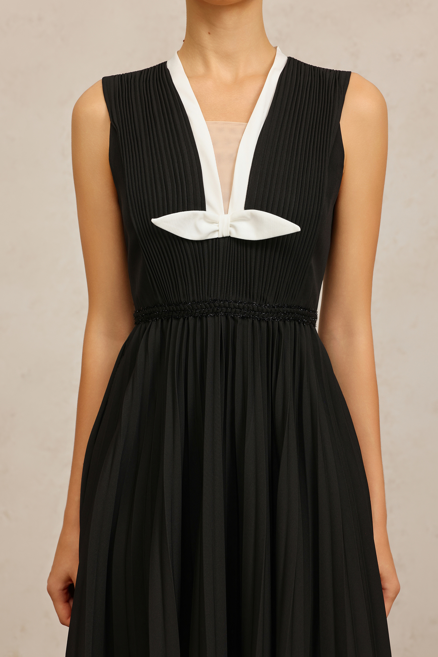 Verne V-Neck leeveless Folds Bowknot Midi Dress – Bellabarnett