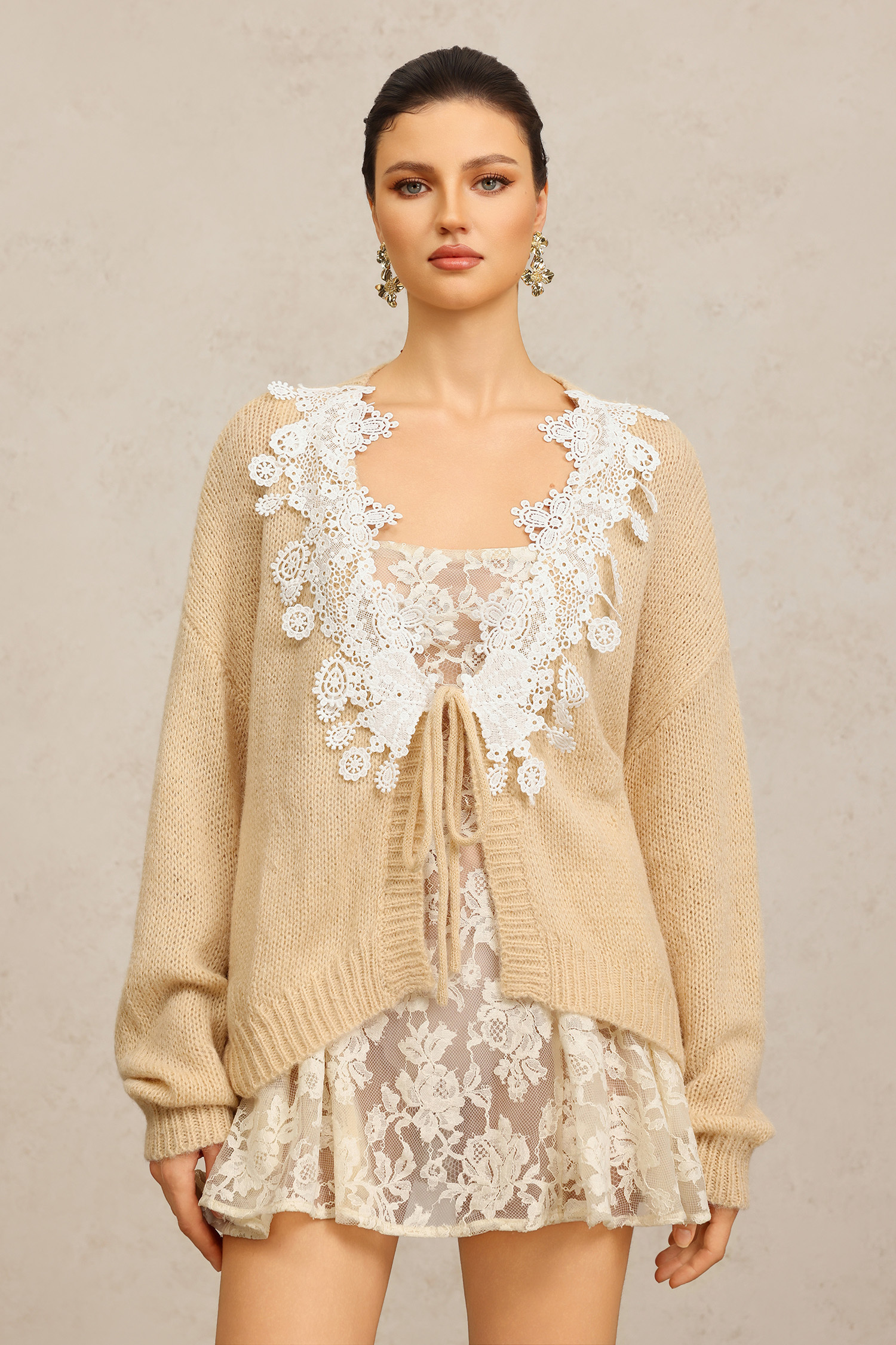 Lacey Long Sleeves Lace Flowers Top Coat