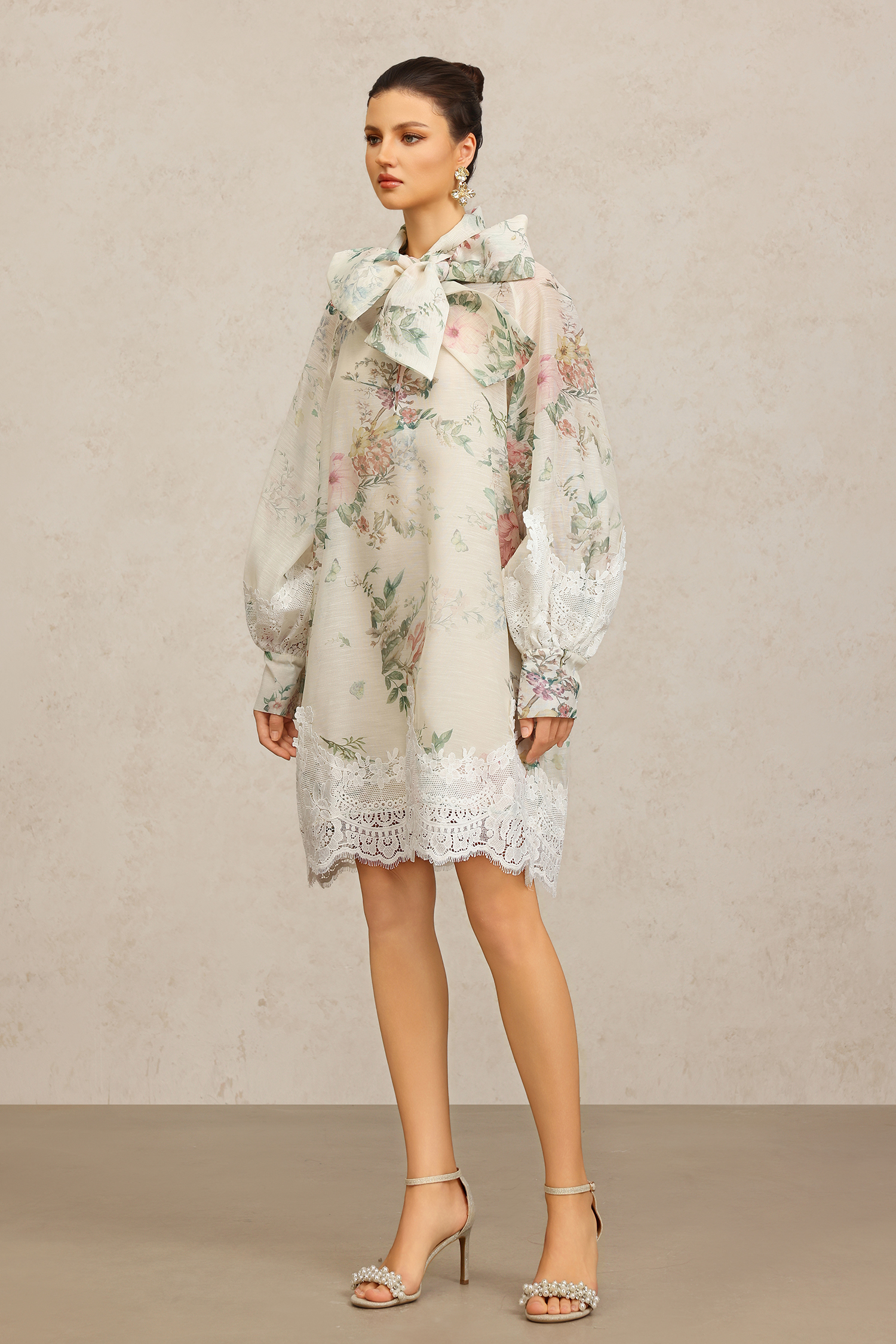 Sareka V-Neck Long Sleeves Lace Flowers Streamer Bowknot Floral Printed Mini Dress