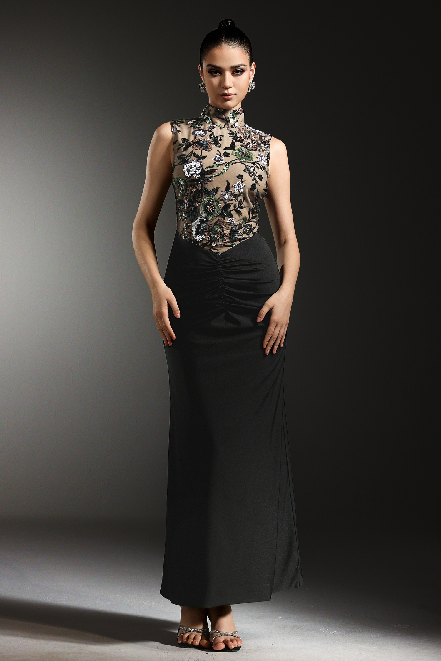 Elisabeth Flowers Sequins Slim Black Maxi Dress