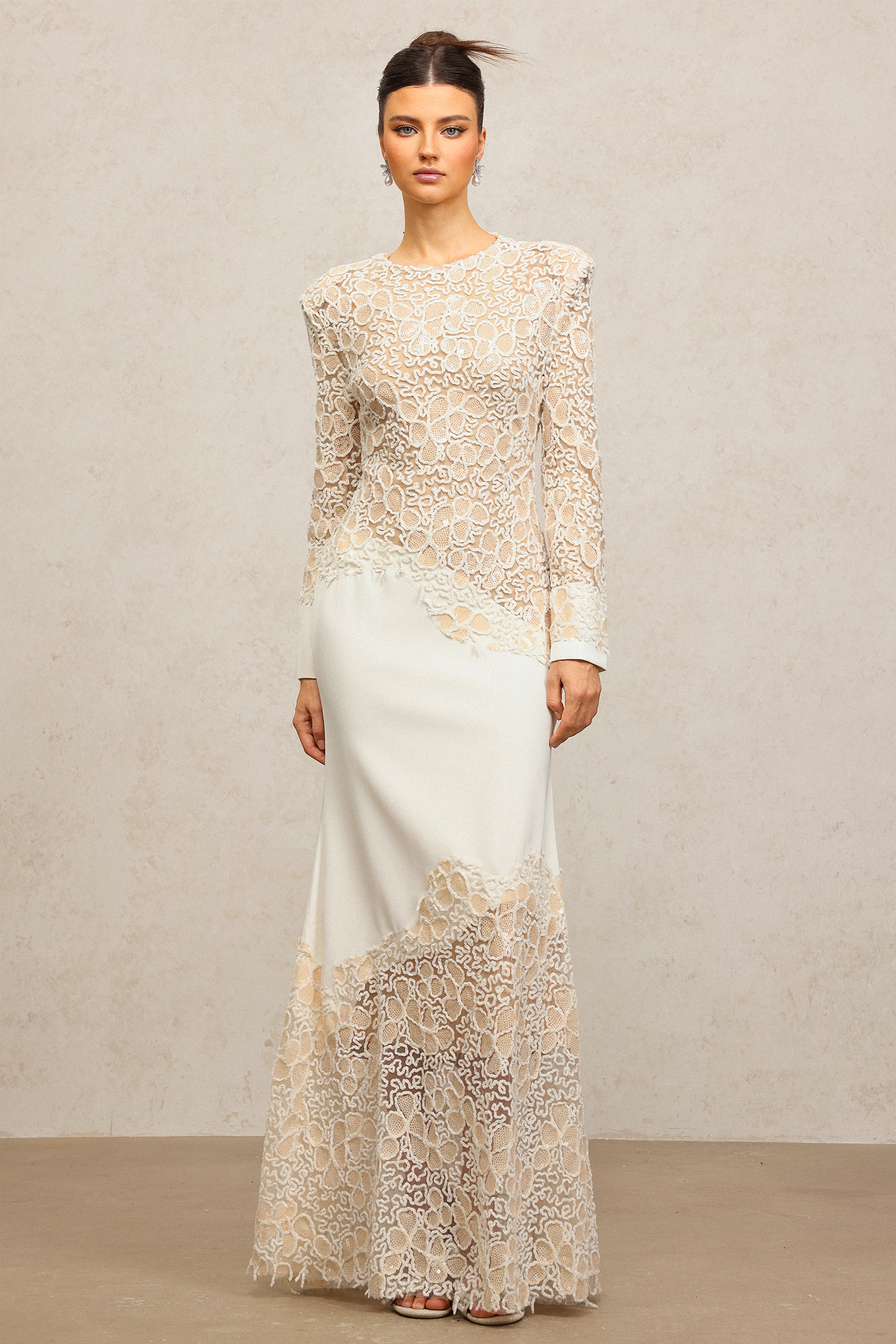 Wedasa Round Neck Long Sleeves Embroidery Lace Maxi Dress