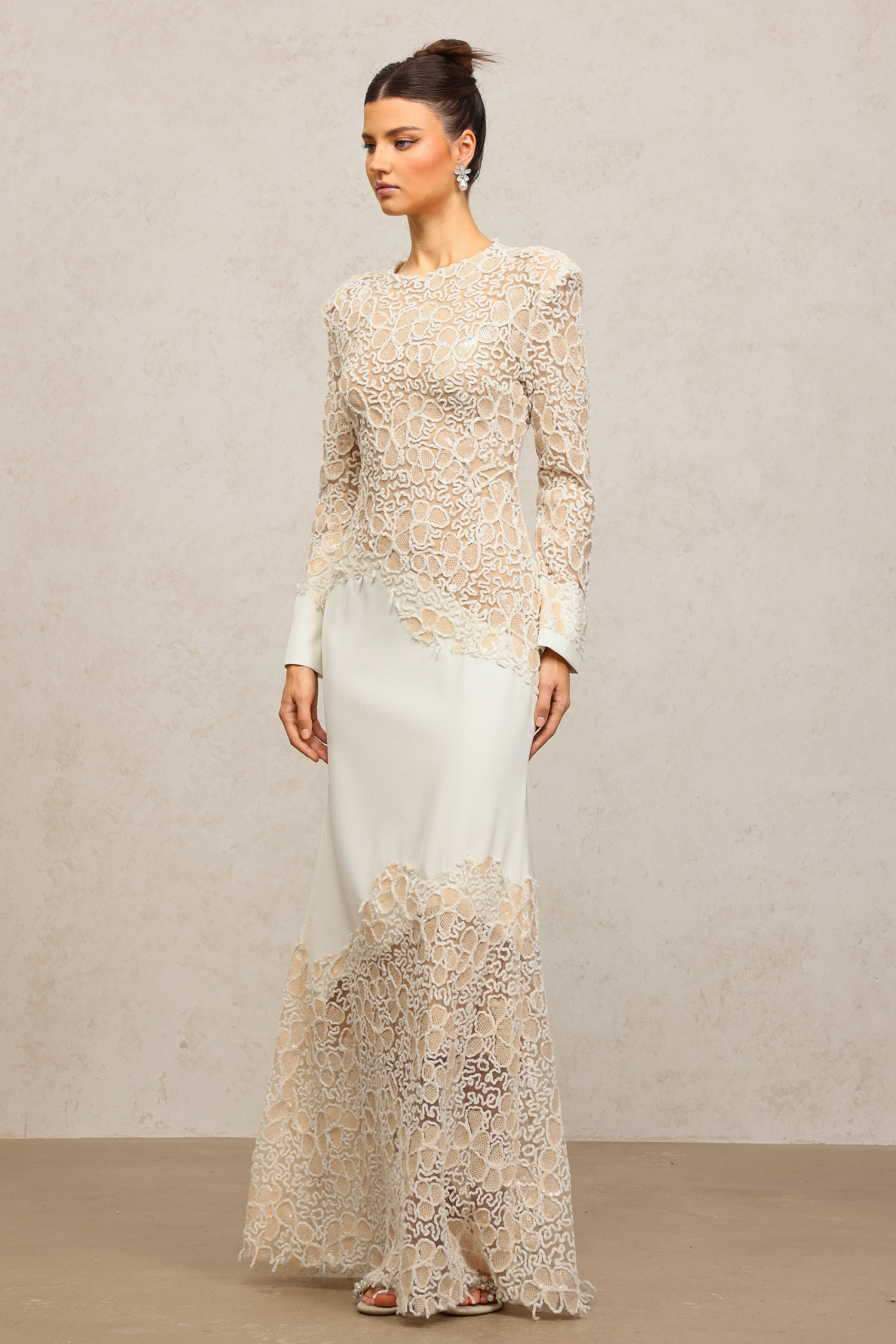 Wedasa Round Neck Long Sleeves Embroidery Lace Maxi Dress