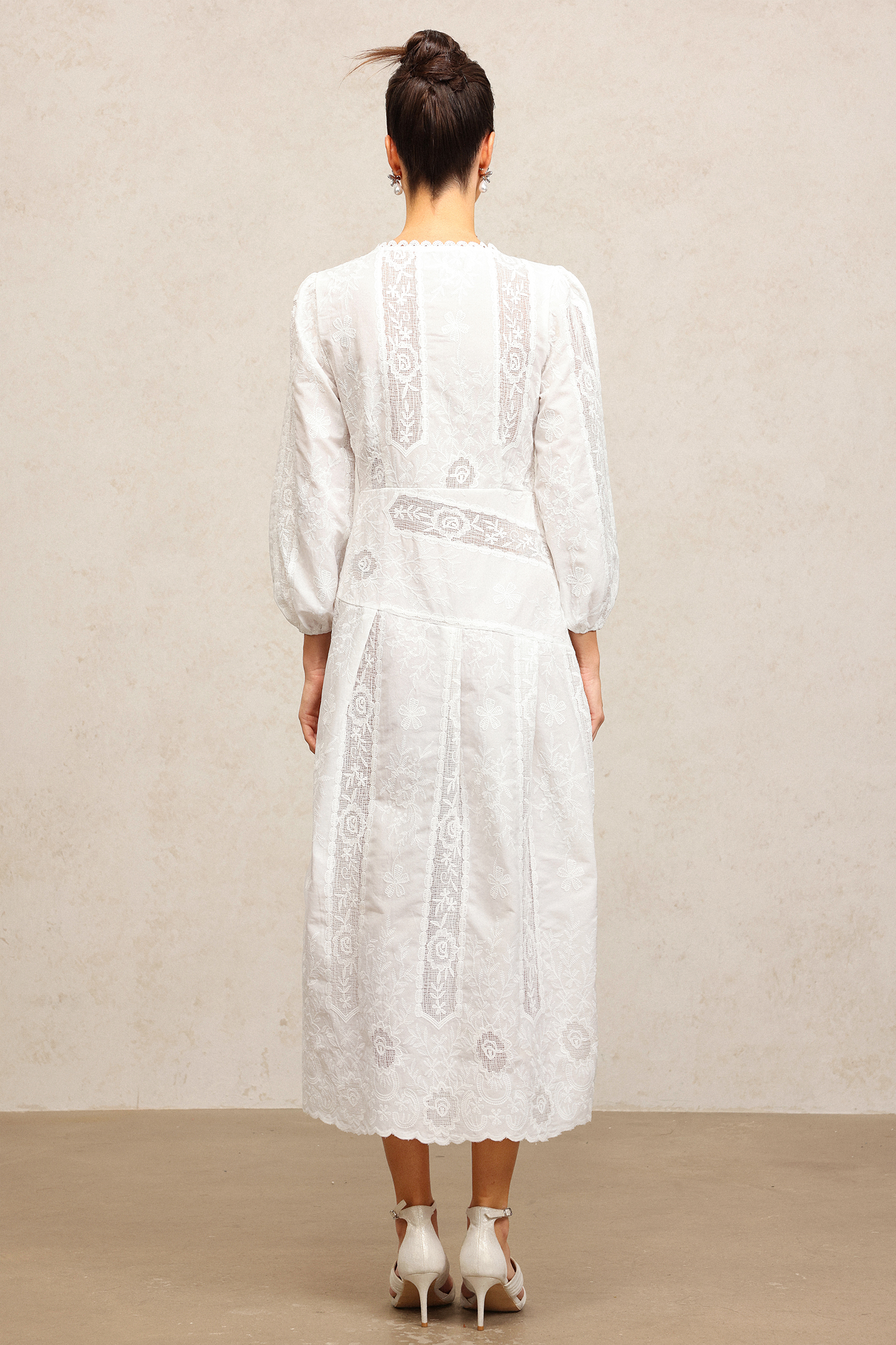 Payson V-Neck Long Sleeves Lace Maxi Dress