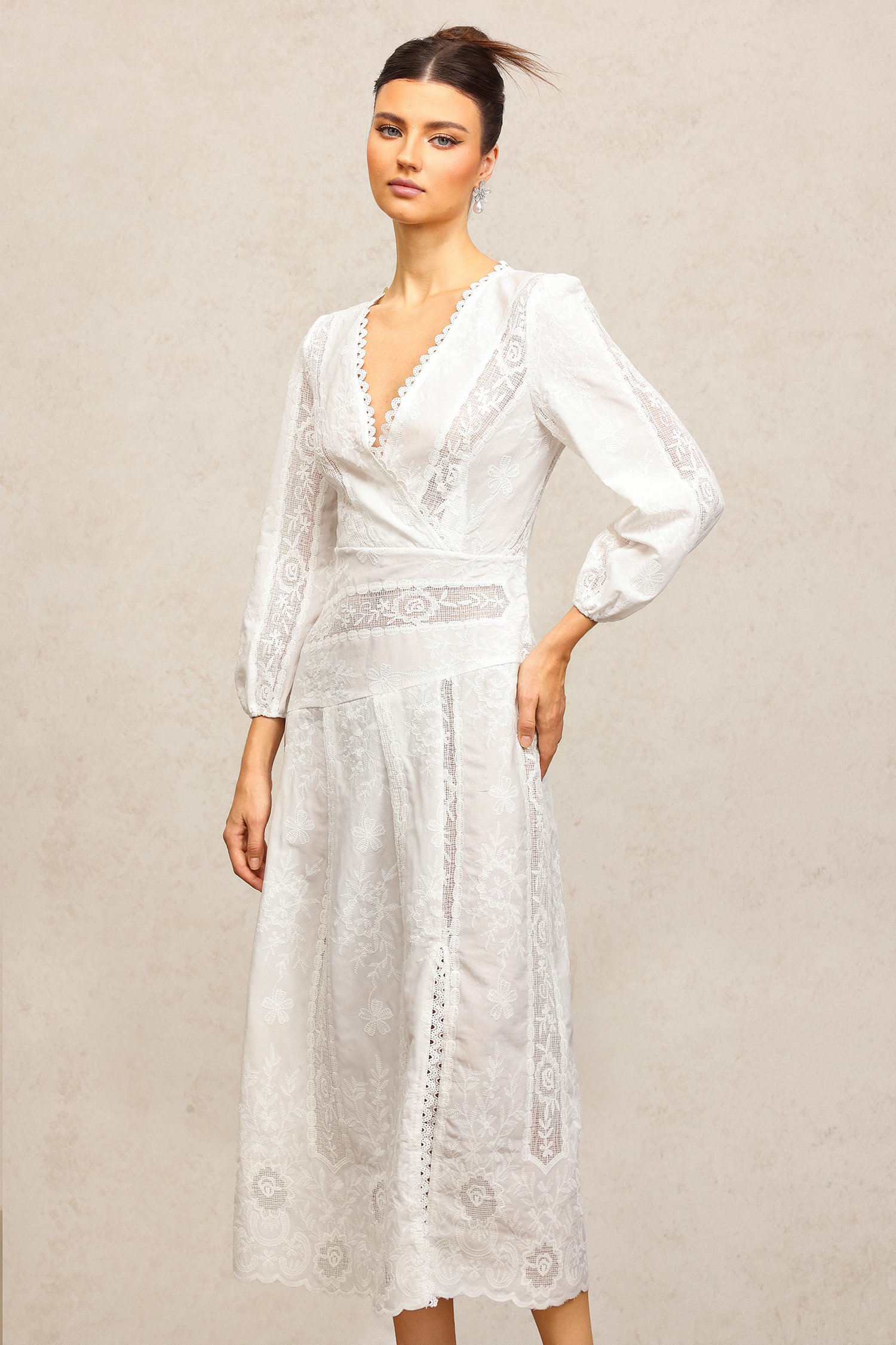 Payson V-Neck Long Sleeves Lace Maxi Dress