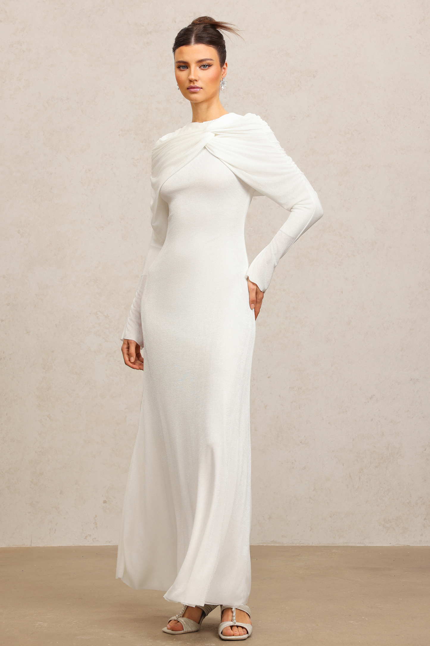 Kolari Round Neck Long Sleeves Asymmetric Folds White Maxi Dress