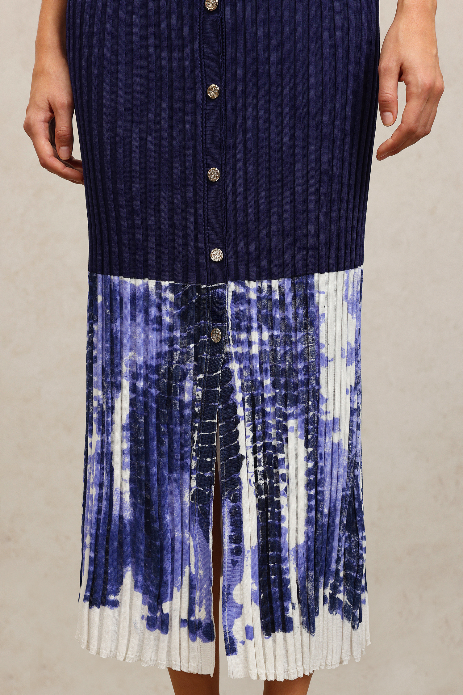 Samantha Round Neck Sleeveless Maxi Dress