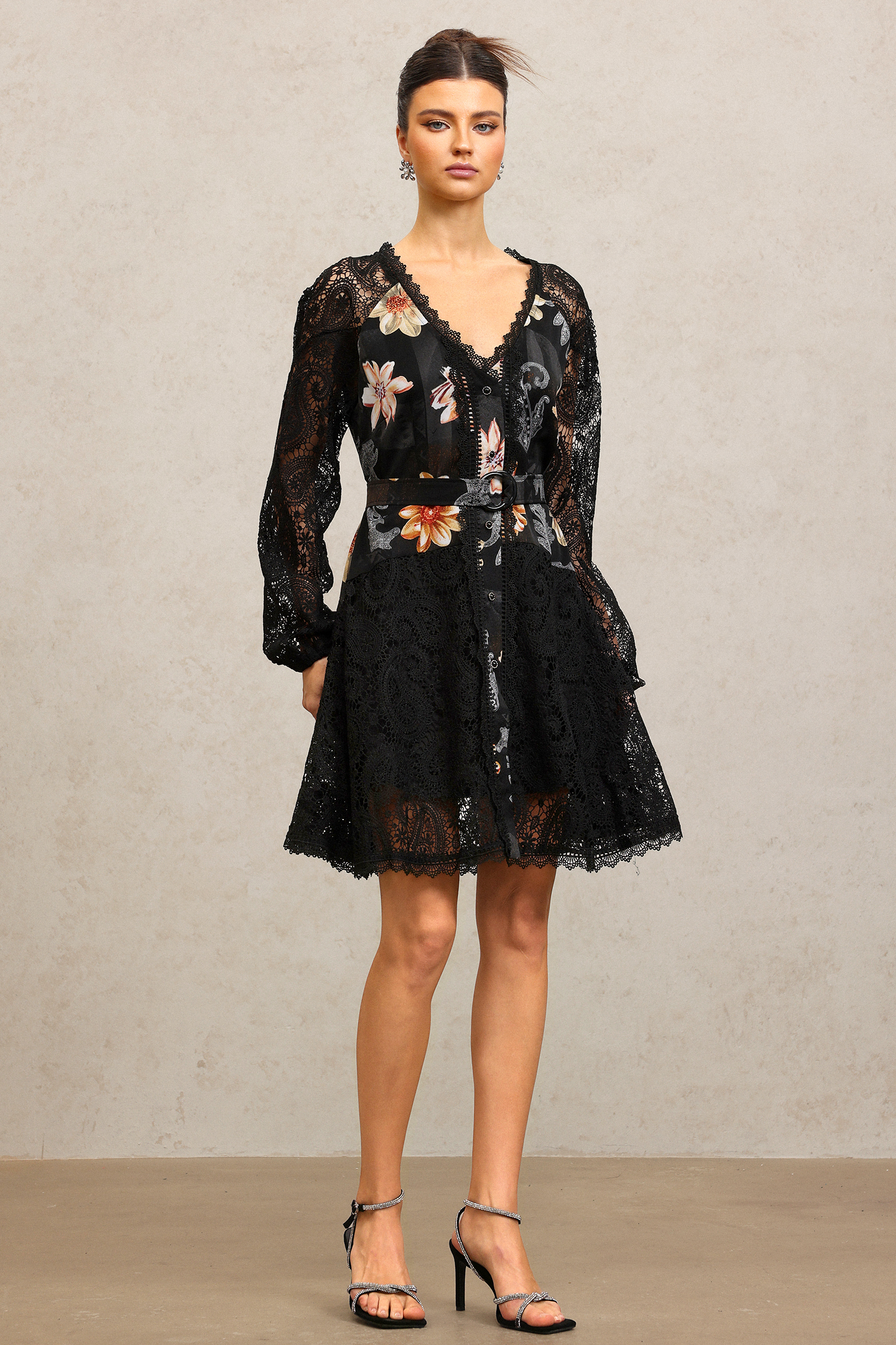 Estrela V-Neck Long Sleeves Floral Printed Lace Mini Dress