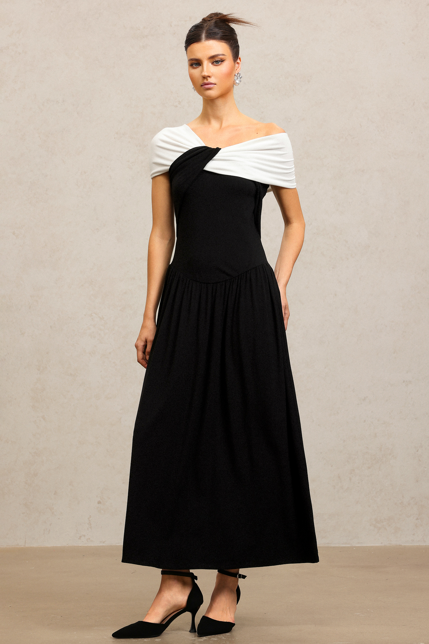 Xenia Off-The-Shoulder Maxi Dress