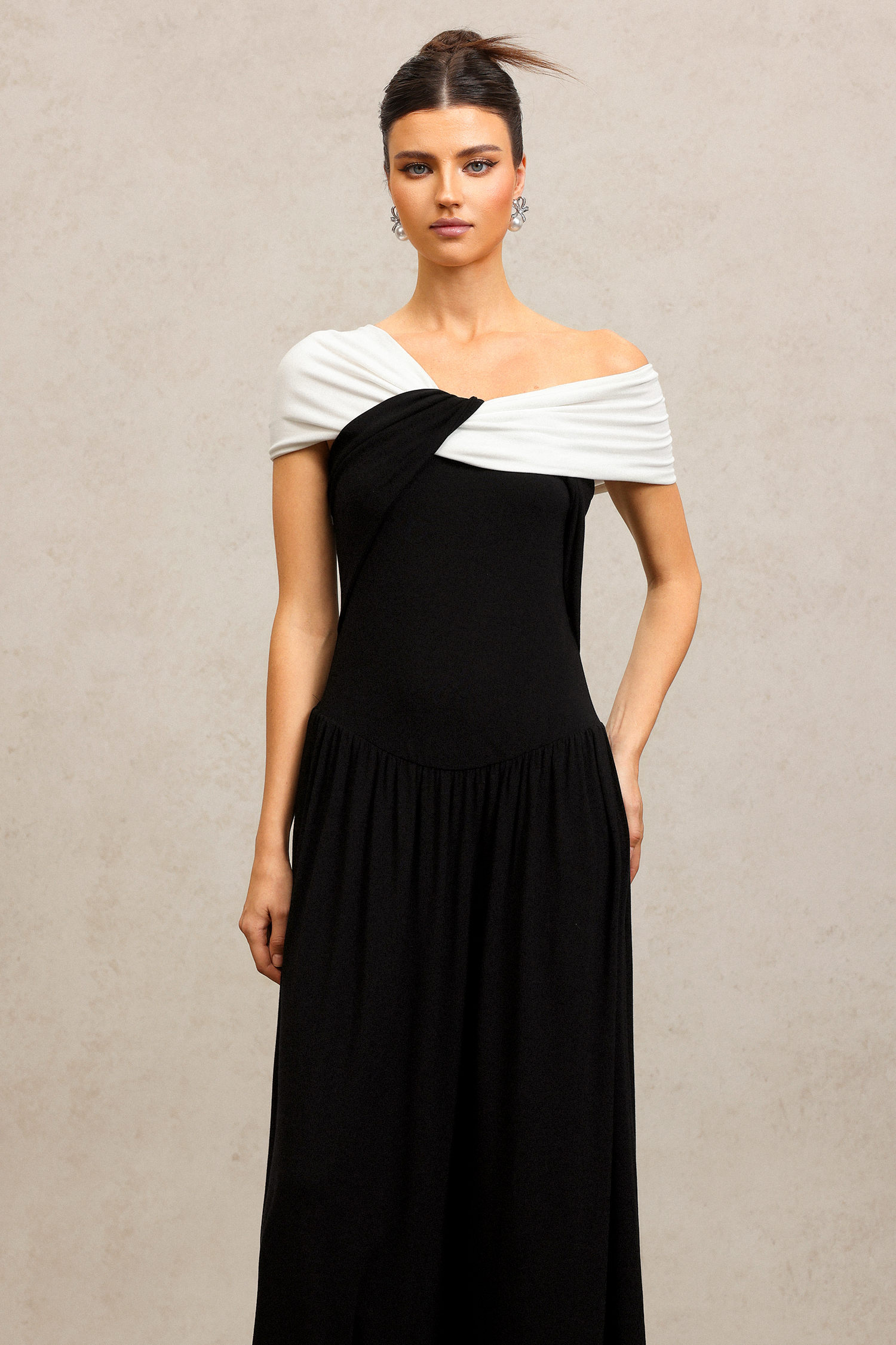 Xenia Off-The-Shoulder Maxi Dress