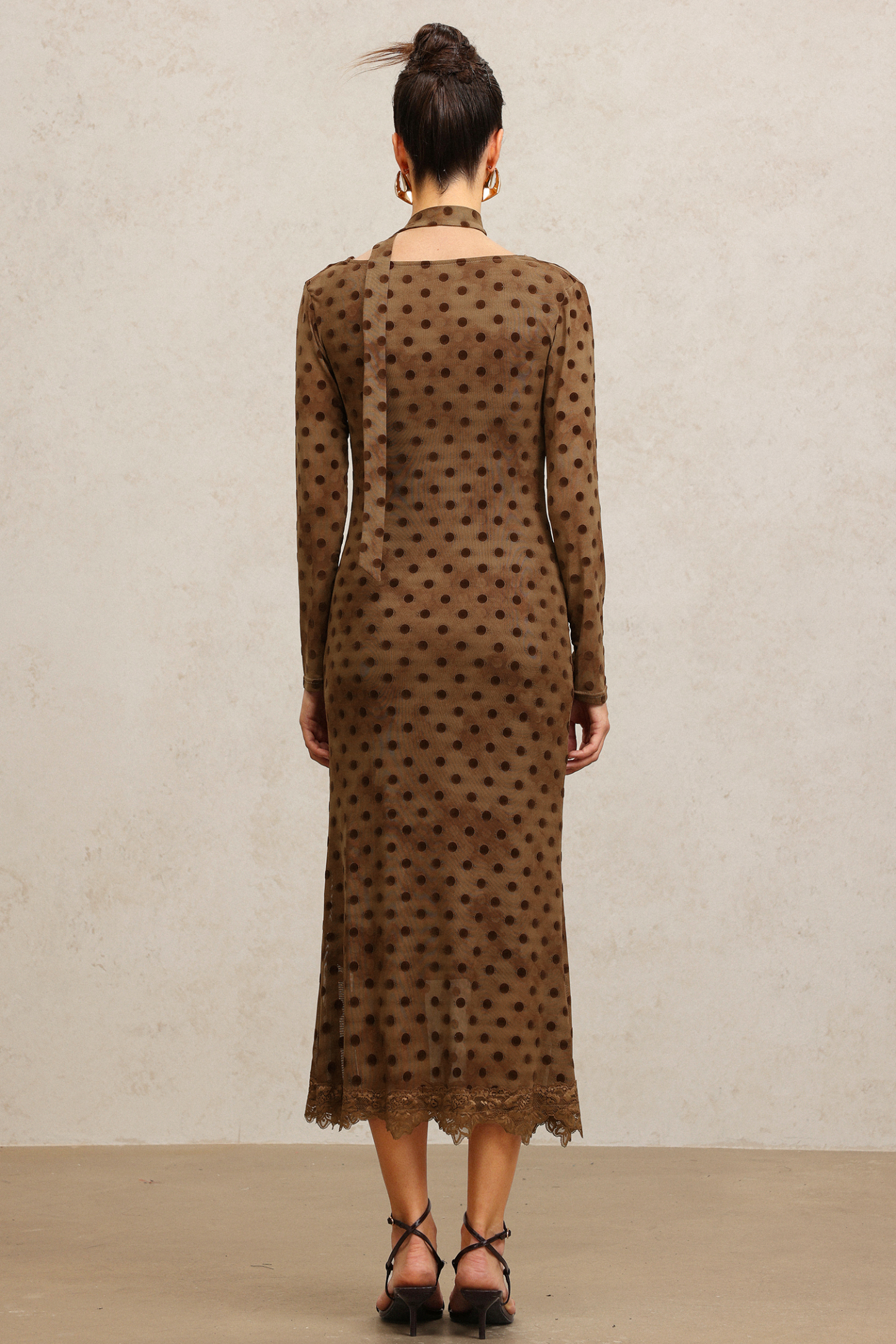 Wilisa Long Sleeves Streamer Midi Dress