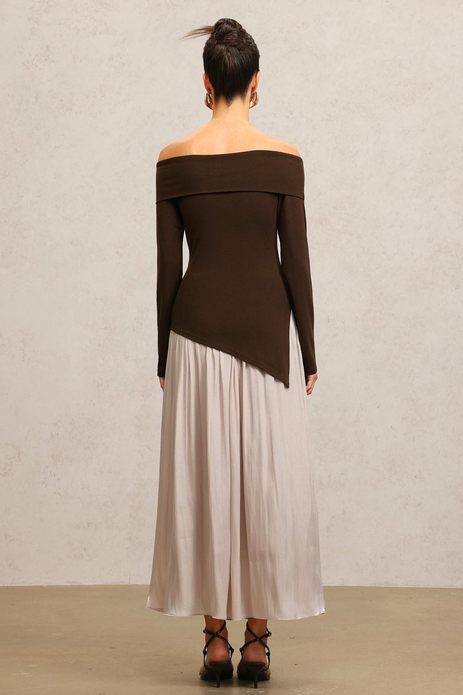 Gema Off-The-Shoulder Long Sleeves Folds Maxi Dress