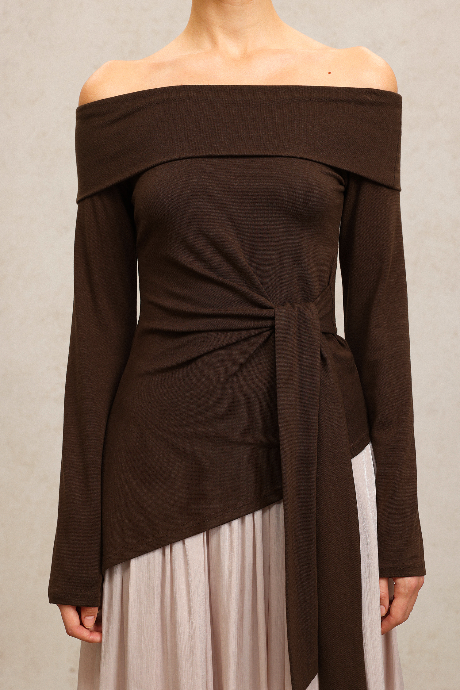 Gema Off-The-Shoulder Long Sleeves Folds Maxi Dress