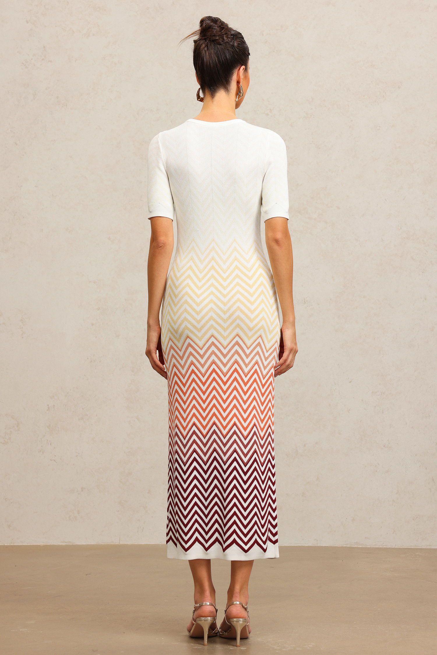 Viney Round Neck Short Sleeves Midi Dress