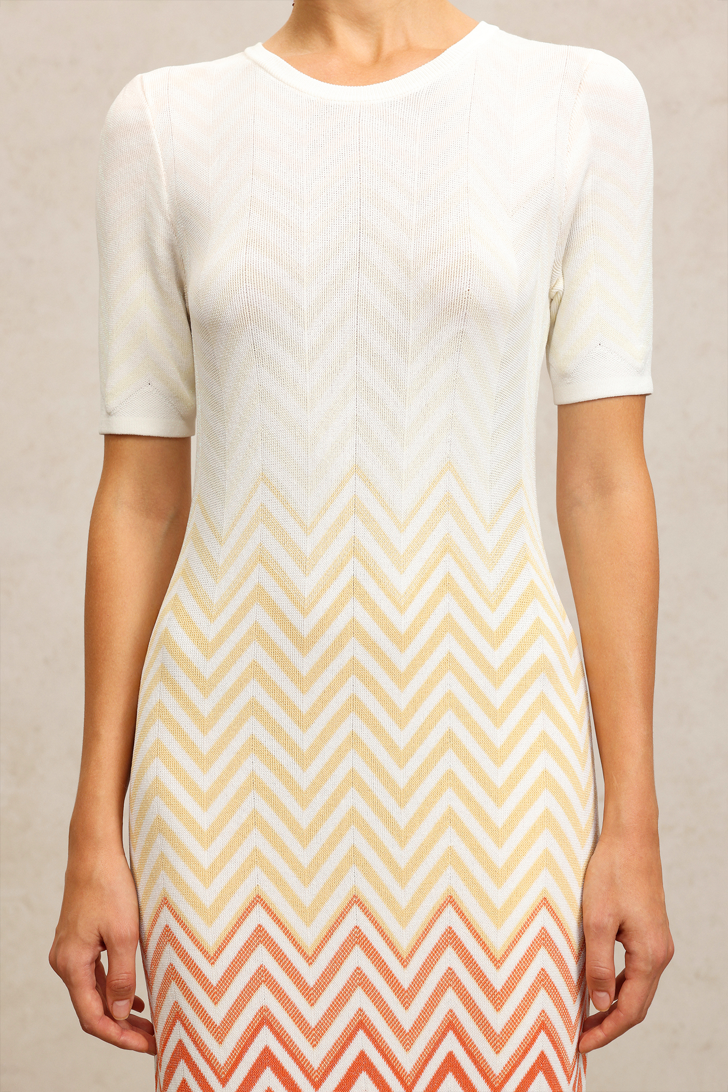 Viney Round Neck Short Sleeves Midi Dress