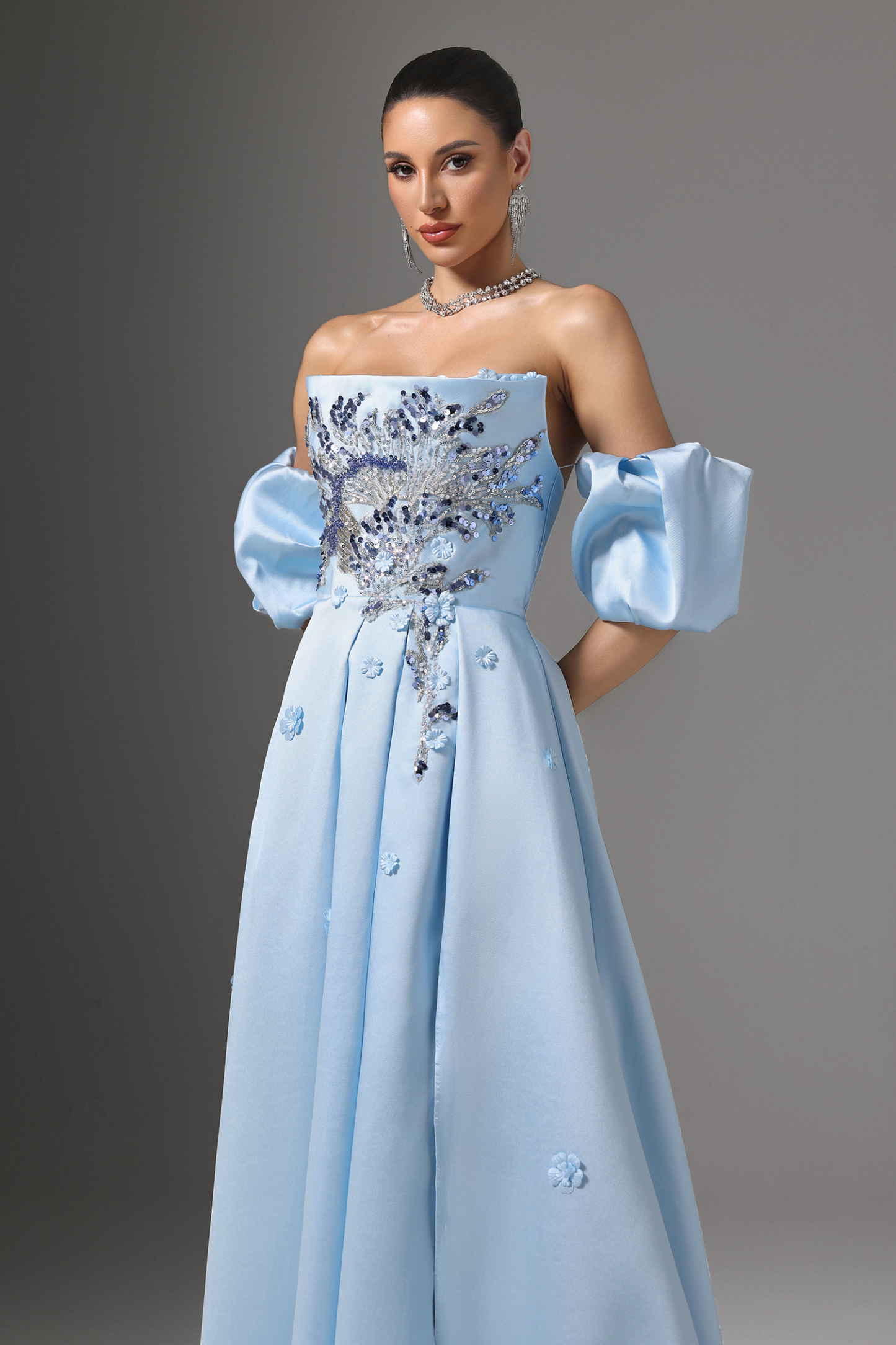 Winni Off-Shoulder Floral Embroidered High Slit Maxi Dress