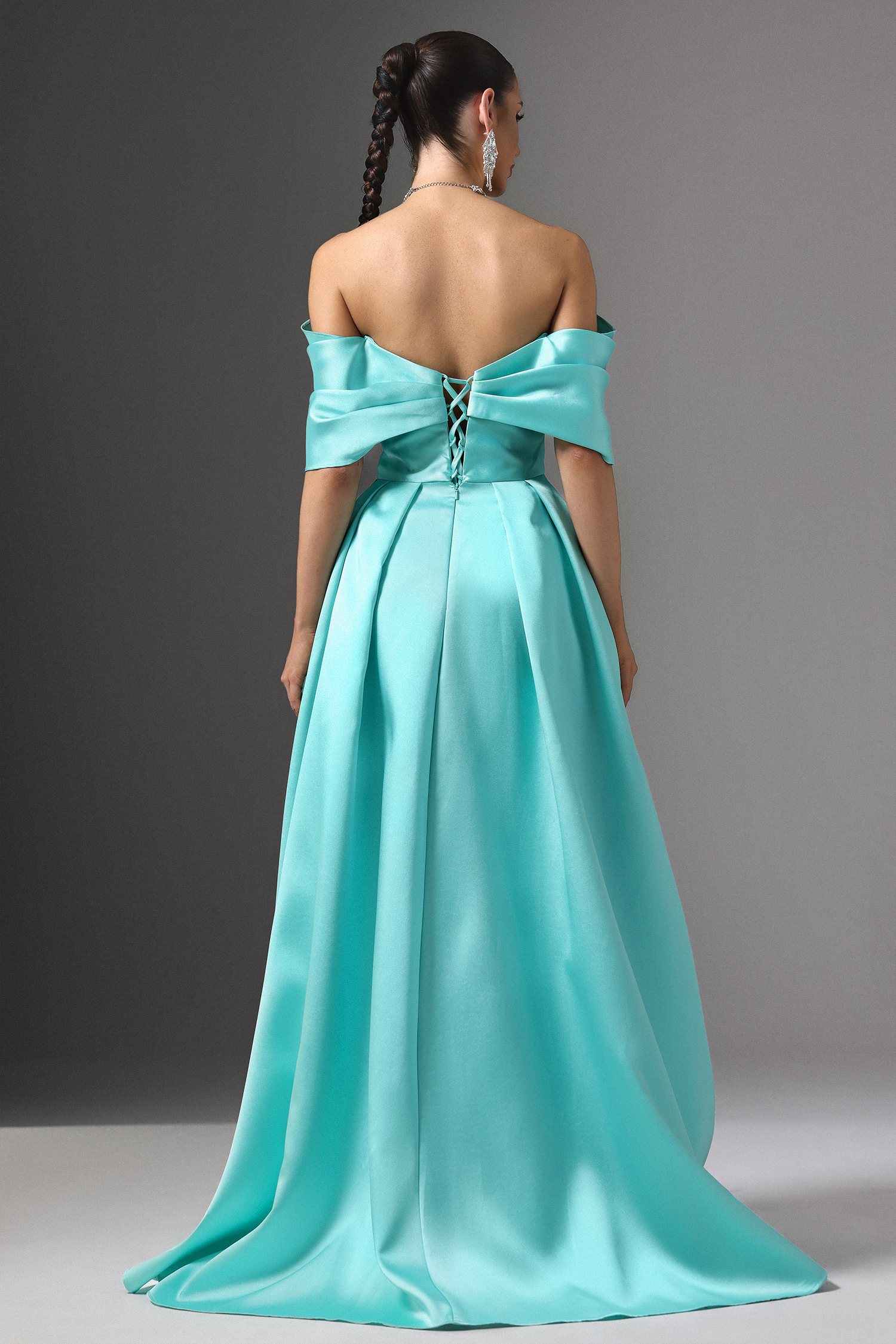 Salamo Off-Shoulder Floral Embroidered Maxi Dress