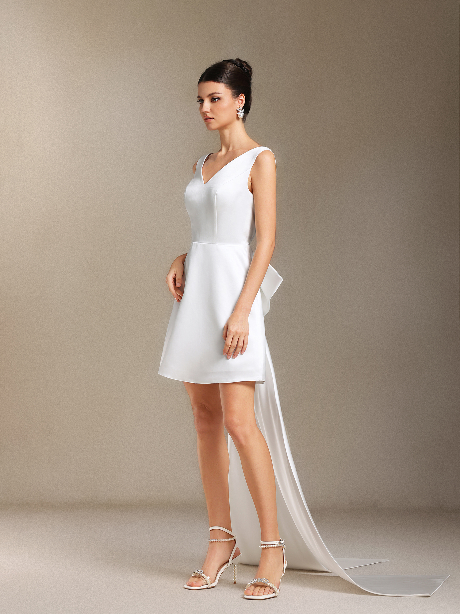 Elliott Backless Bow Mini wedding dress