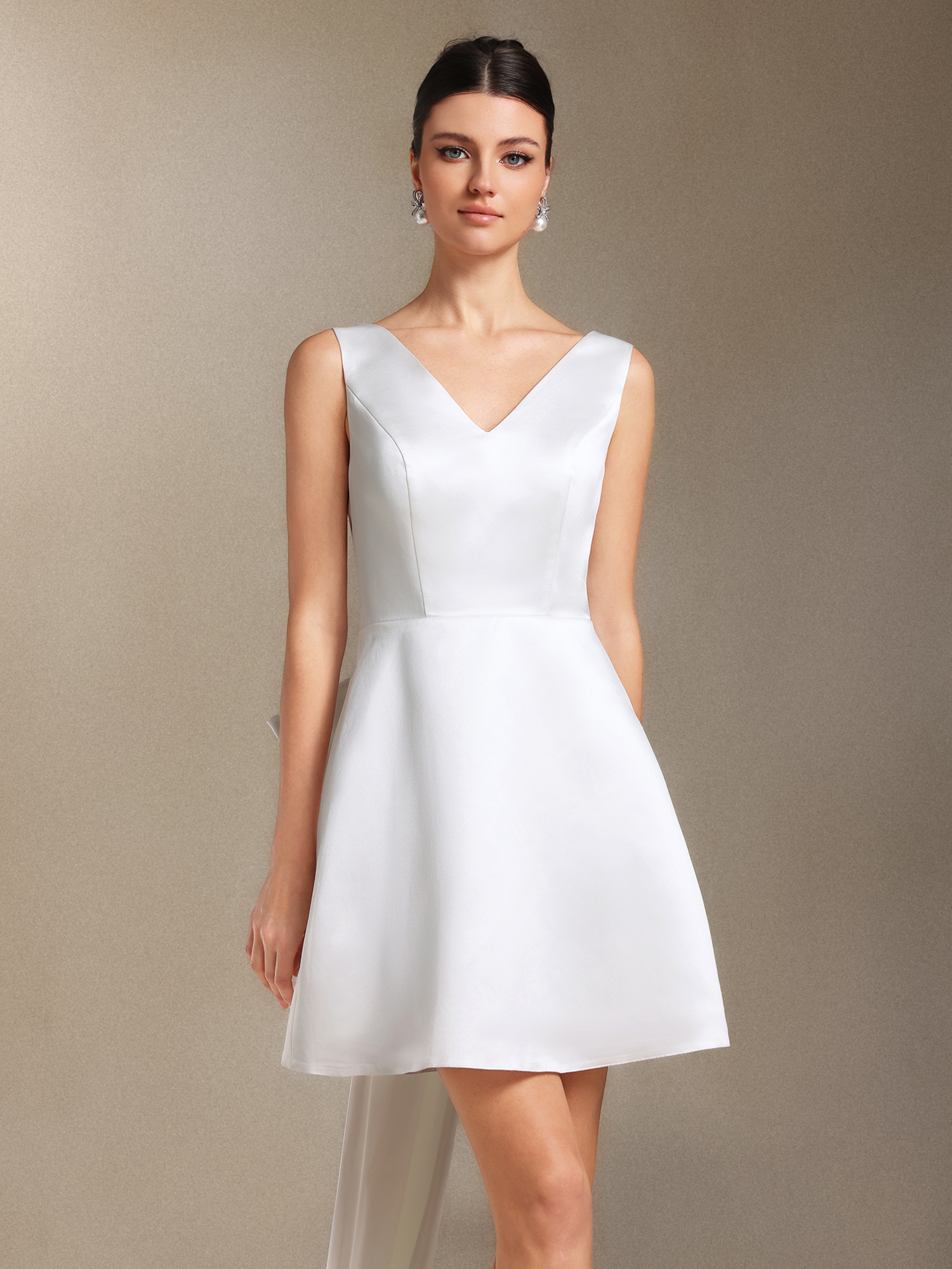 Elliott Backless Bow Mini wedding dress