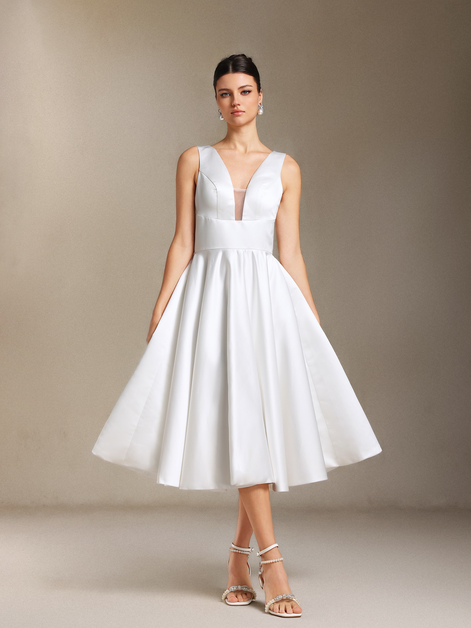 Salacia V-neck Three-dimensional cutting A-shaped Mini wedding dress