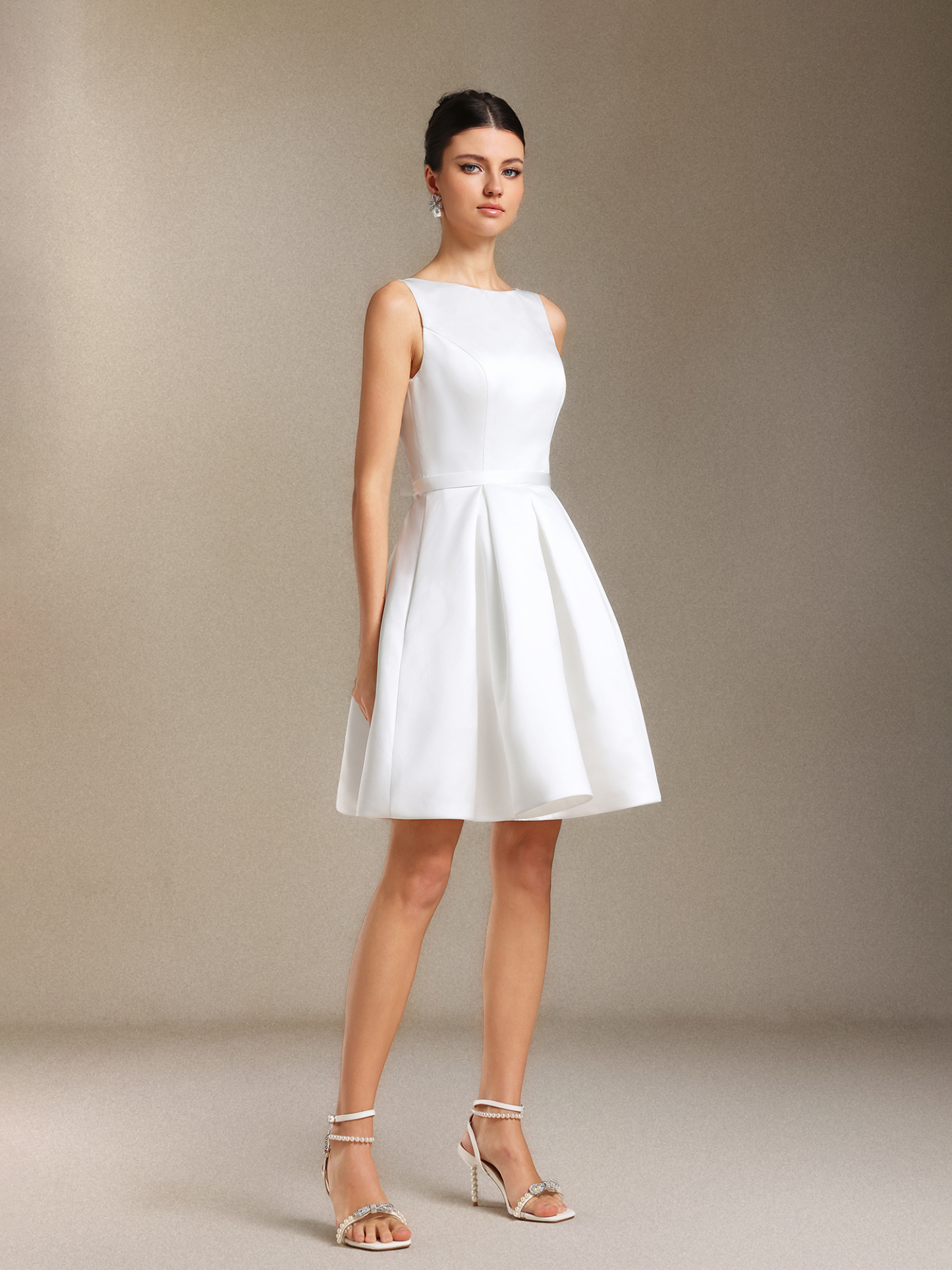 Halee Backless Bow Bow Mini wedding dress