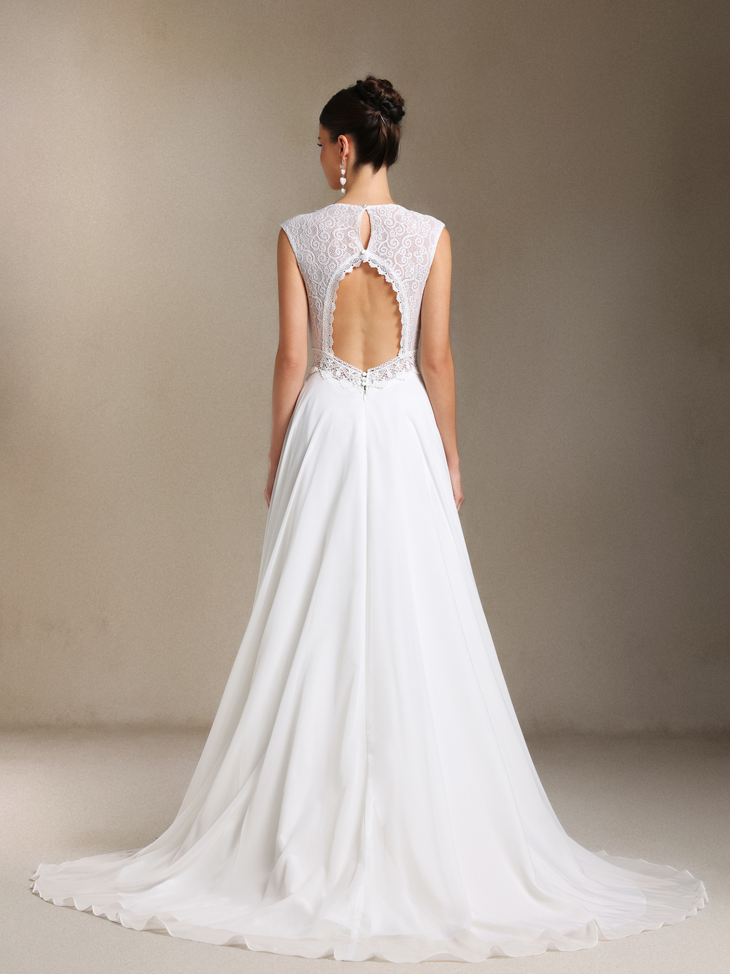 Soraya Lace Chiffon Fang Ling Backless Trailing maxi wedding dress