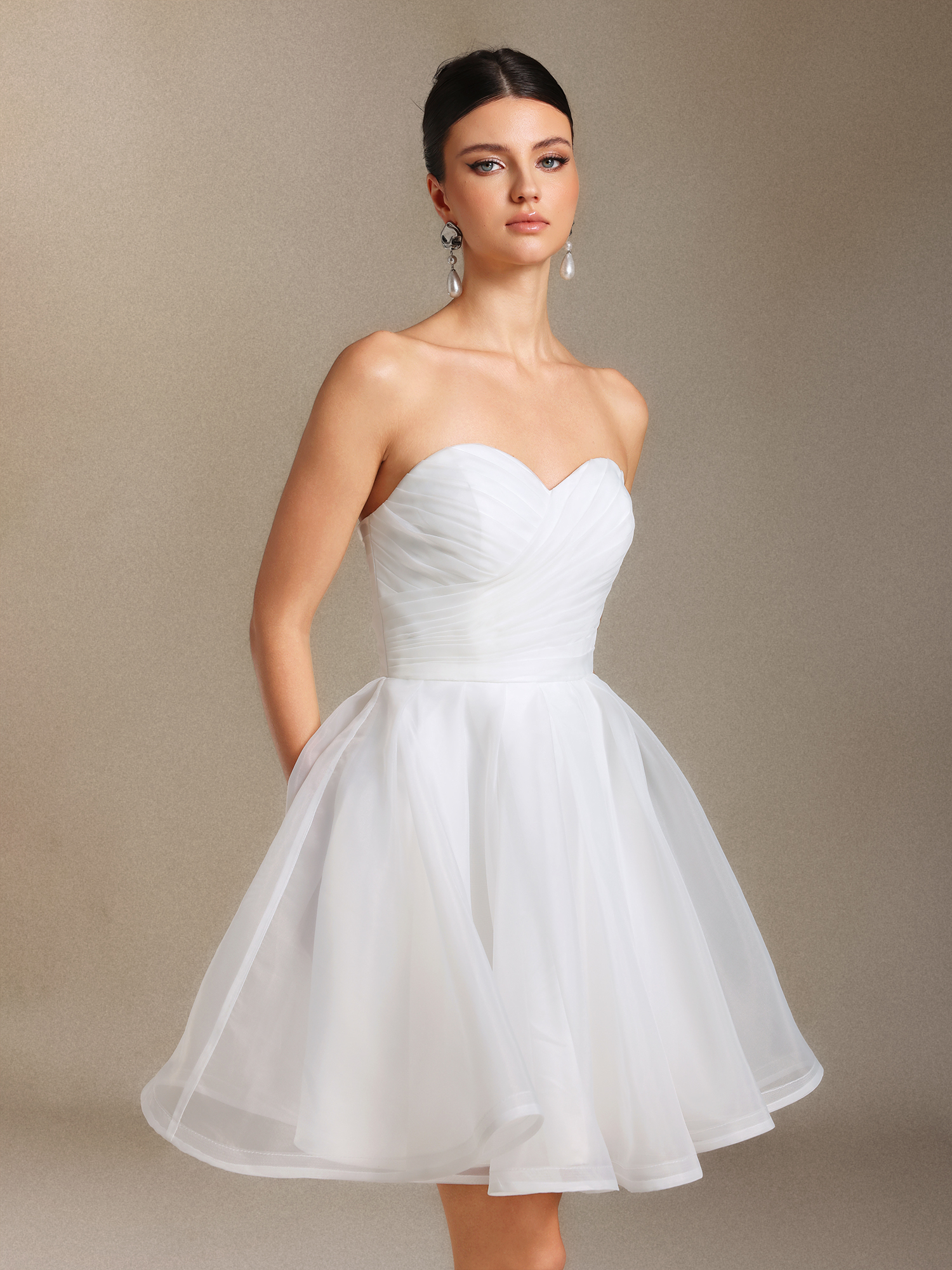 Vira Chest smearing Fold Mini wedding dress