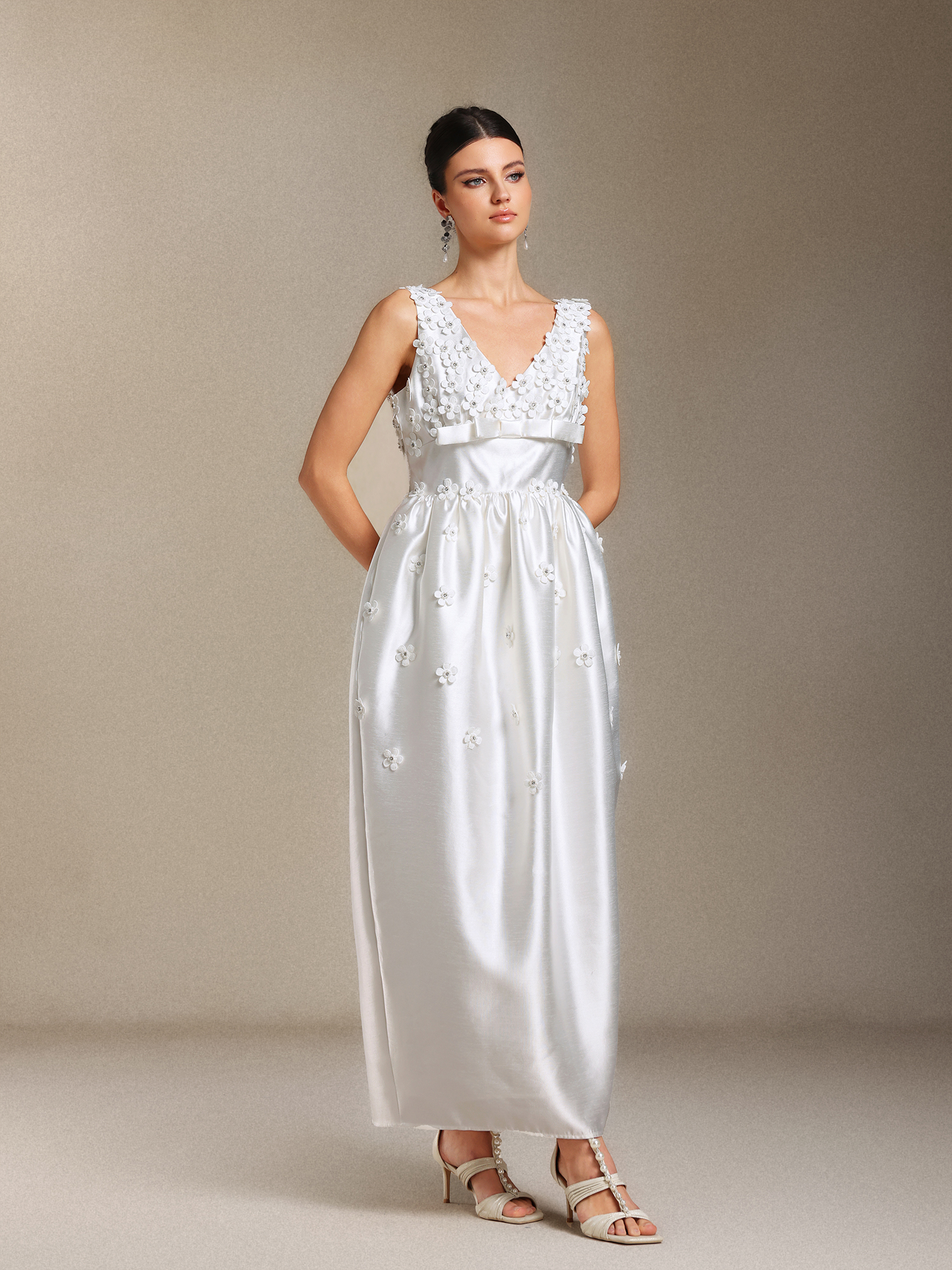 Luda Bow V-neck maxi formal dress