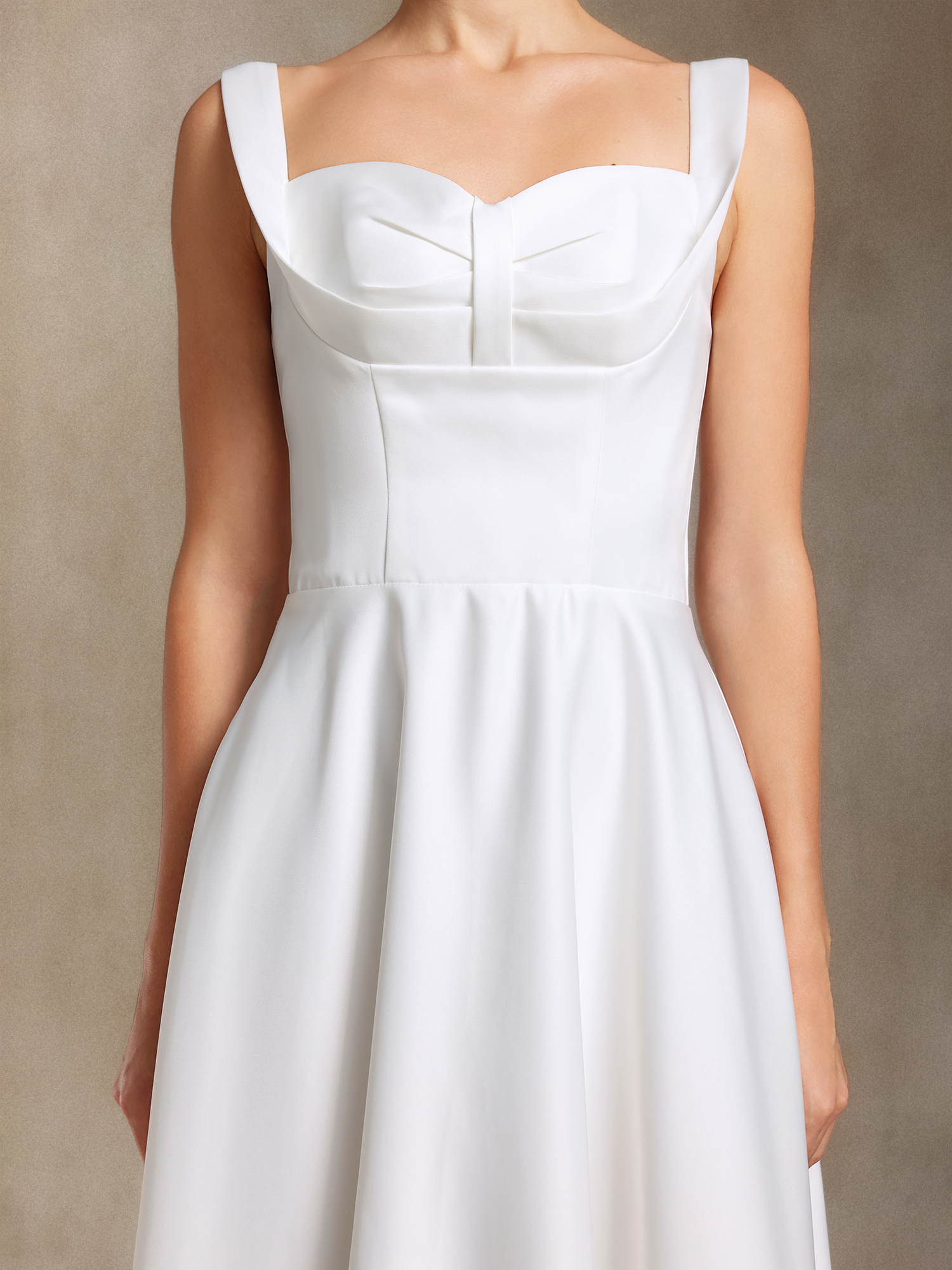 Fakula Fang Ling  Three-dimensional cutting Midi length evening dress