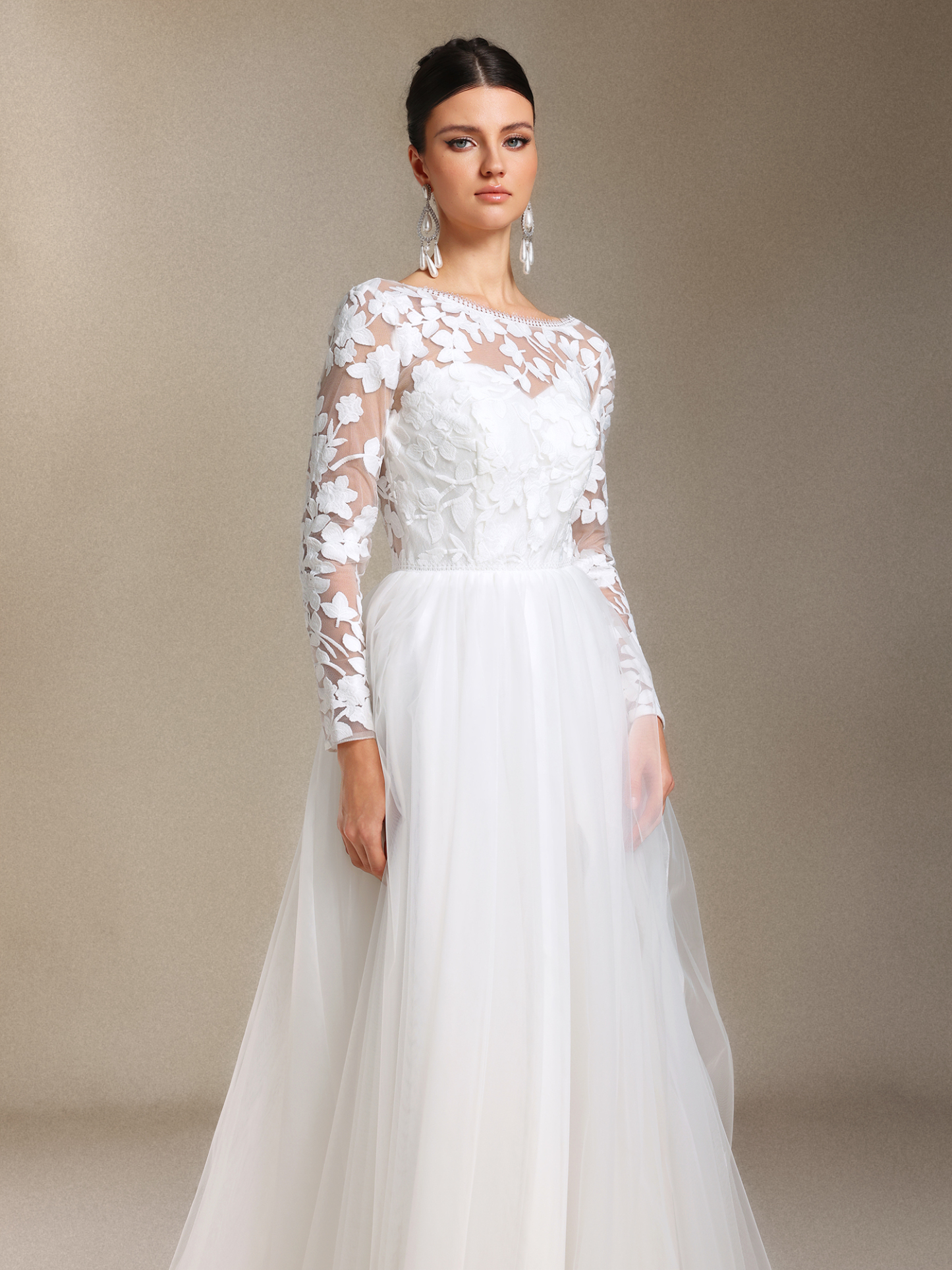 Gilda Long sleeves LaceMesh yarn Trailing maxi wedding dress