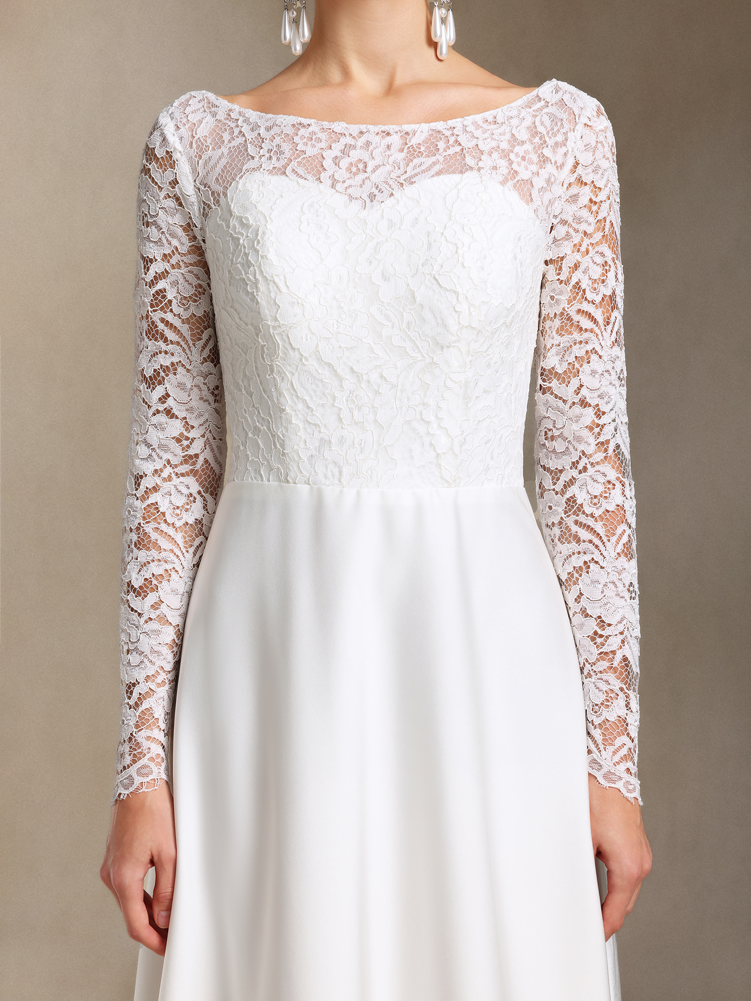 Mavis Lace Backless Trailing maxi wedding dress