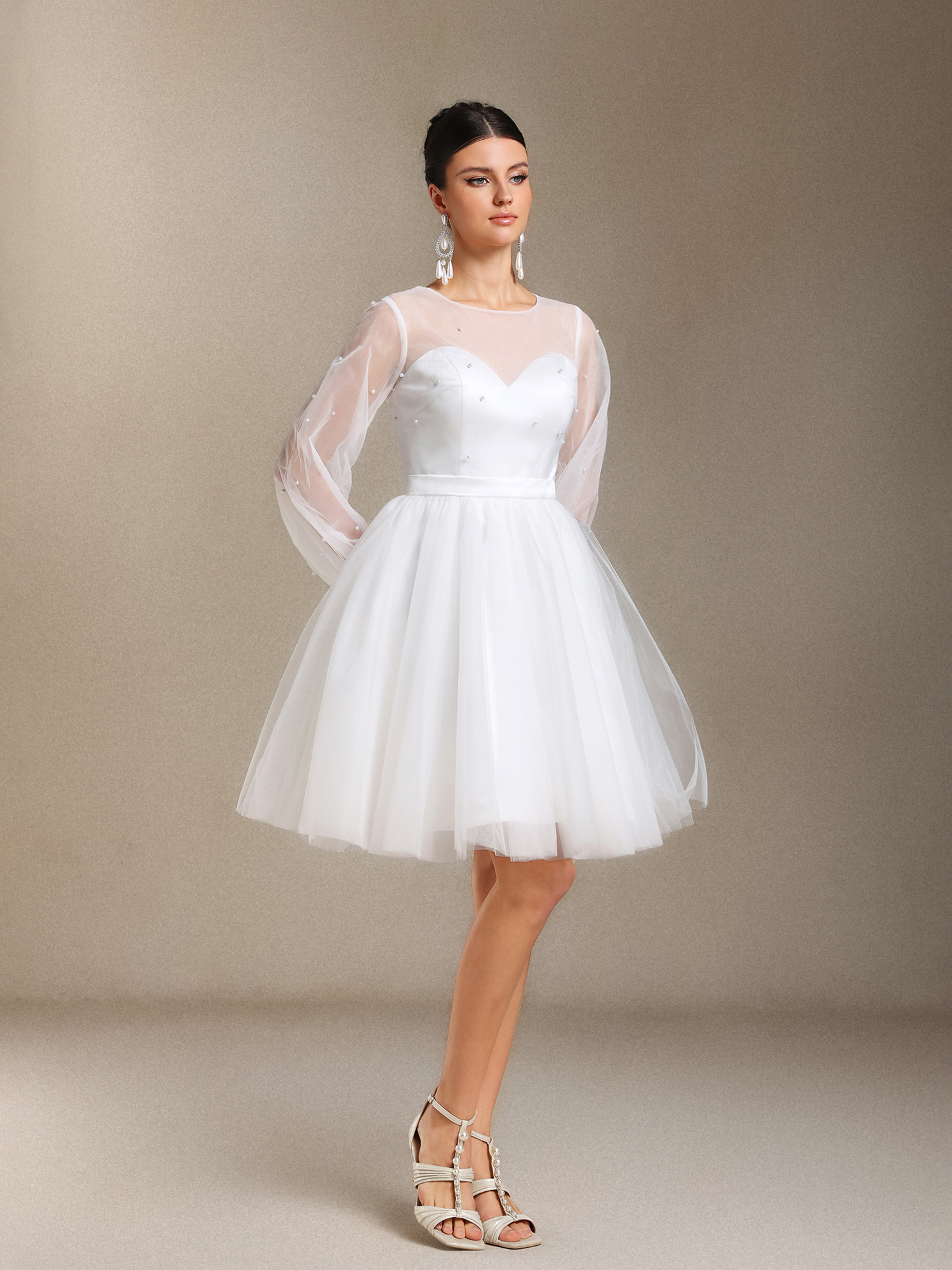 Zakana Long sleeves Pearl Mesh yarn Satin Mini wedding dress
