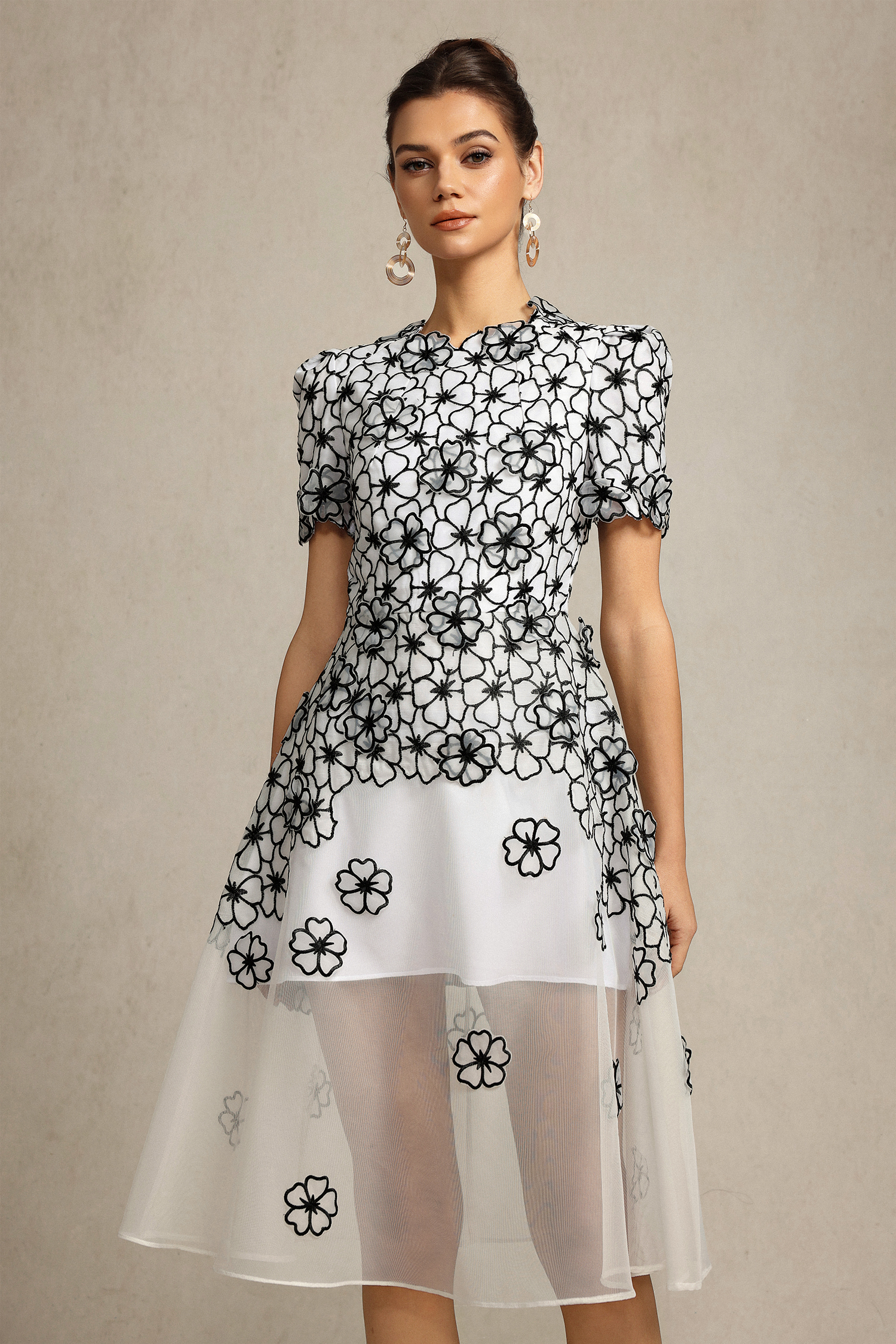 Vlafa Round Neck Short Sleeves Embroidery Flowers Midi Dress