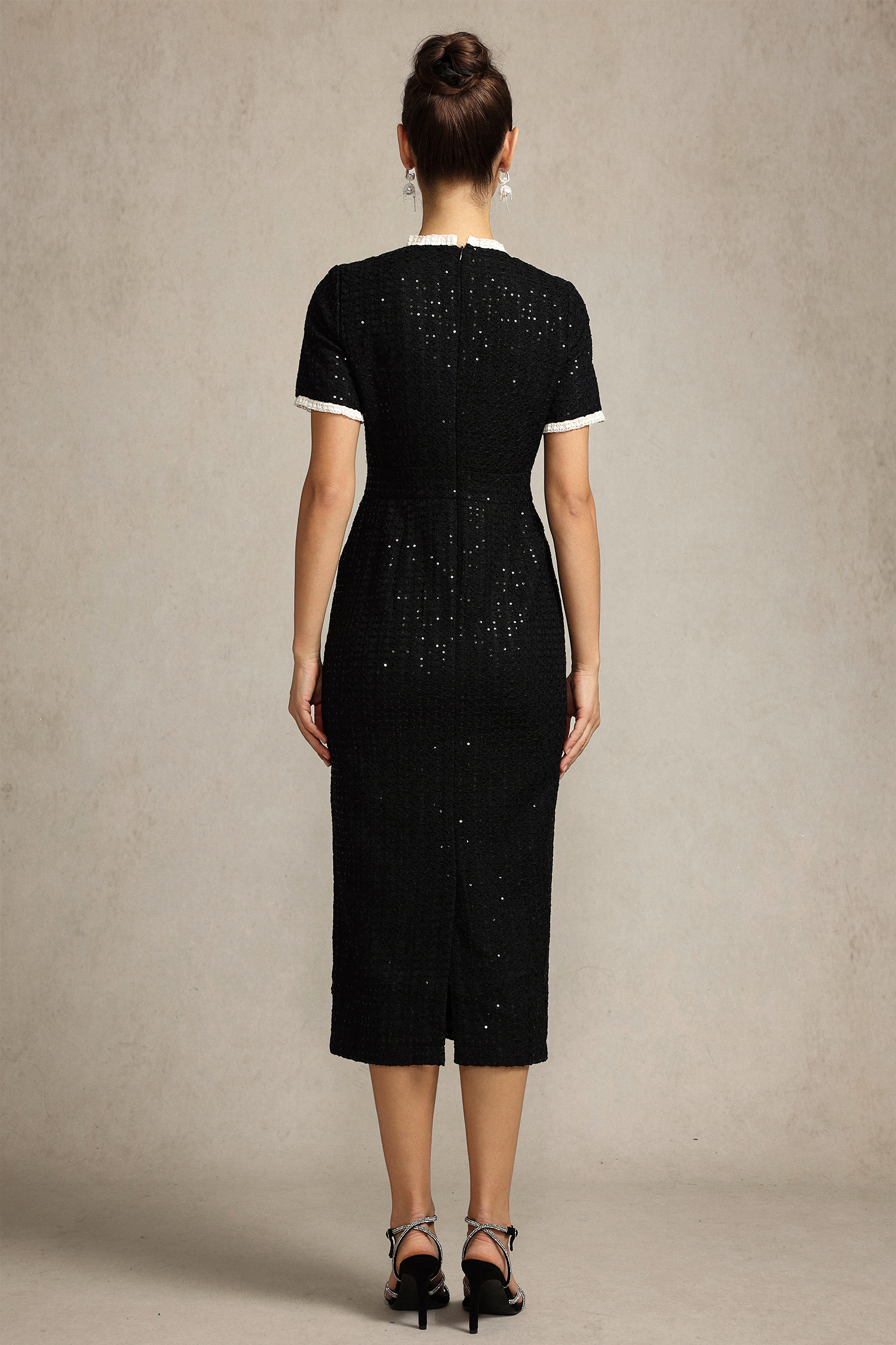 Haka Round Neck Short Sleeves Maxi Dress