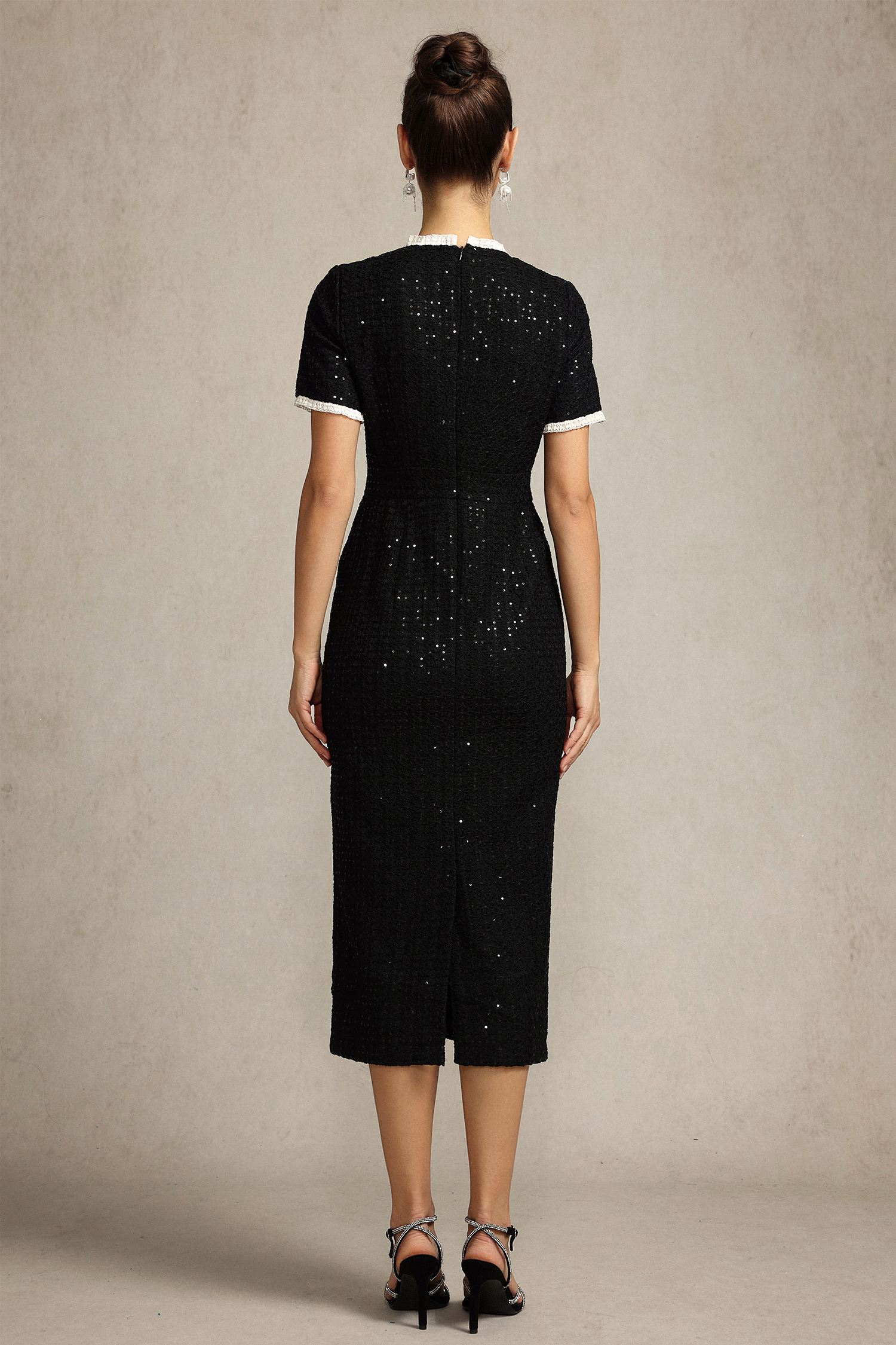 Haka Round Neck Short Sleeves Maxi Dress