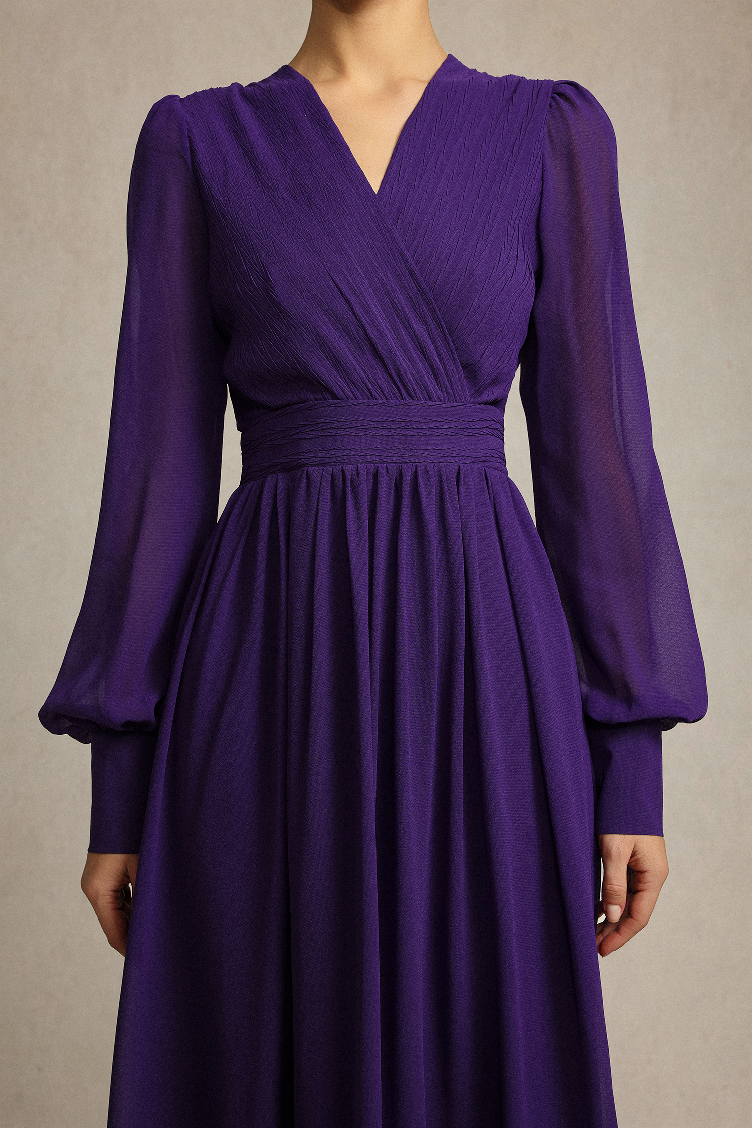 Savia Long Sleeves Folds Maxi Dress