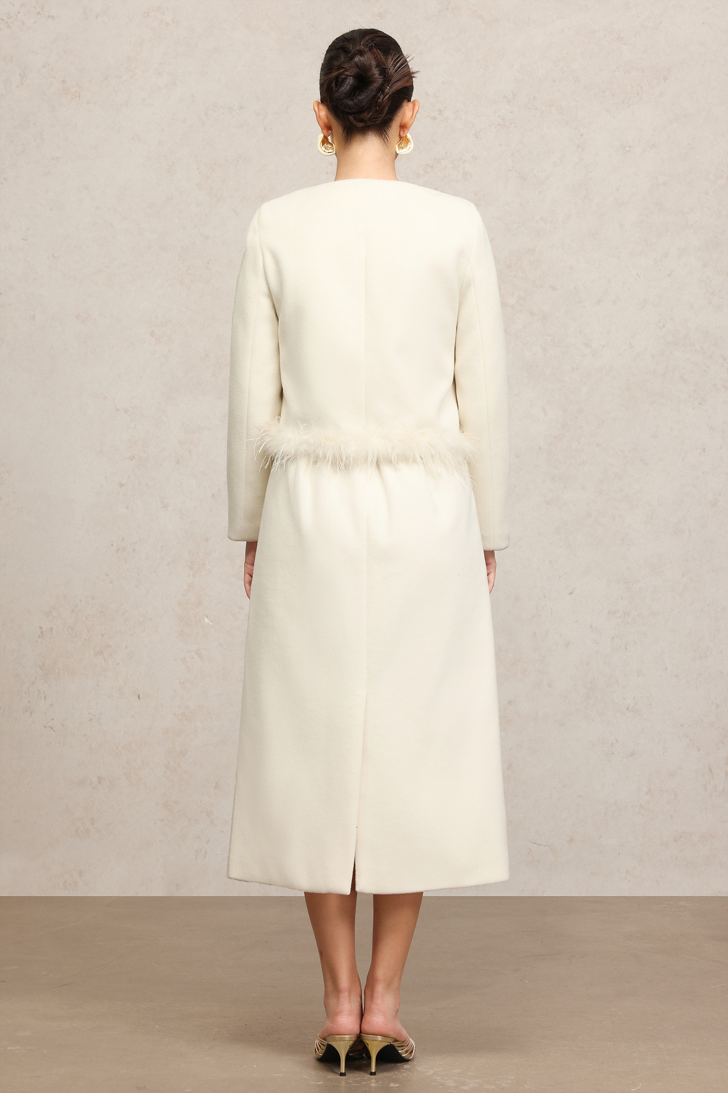 Kamo Round Neck Long Sleeves Artificial Feather Top And Skirt Two-Piece Set