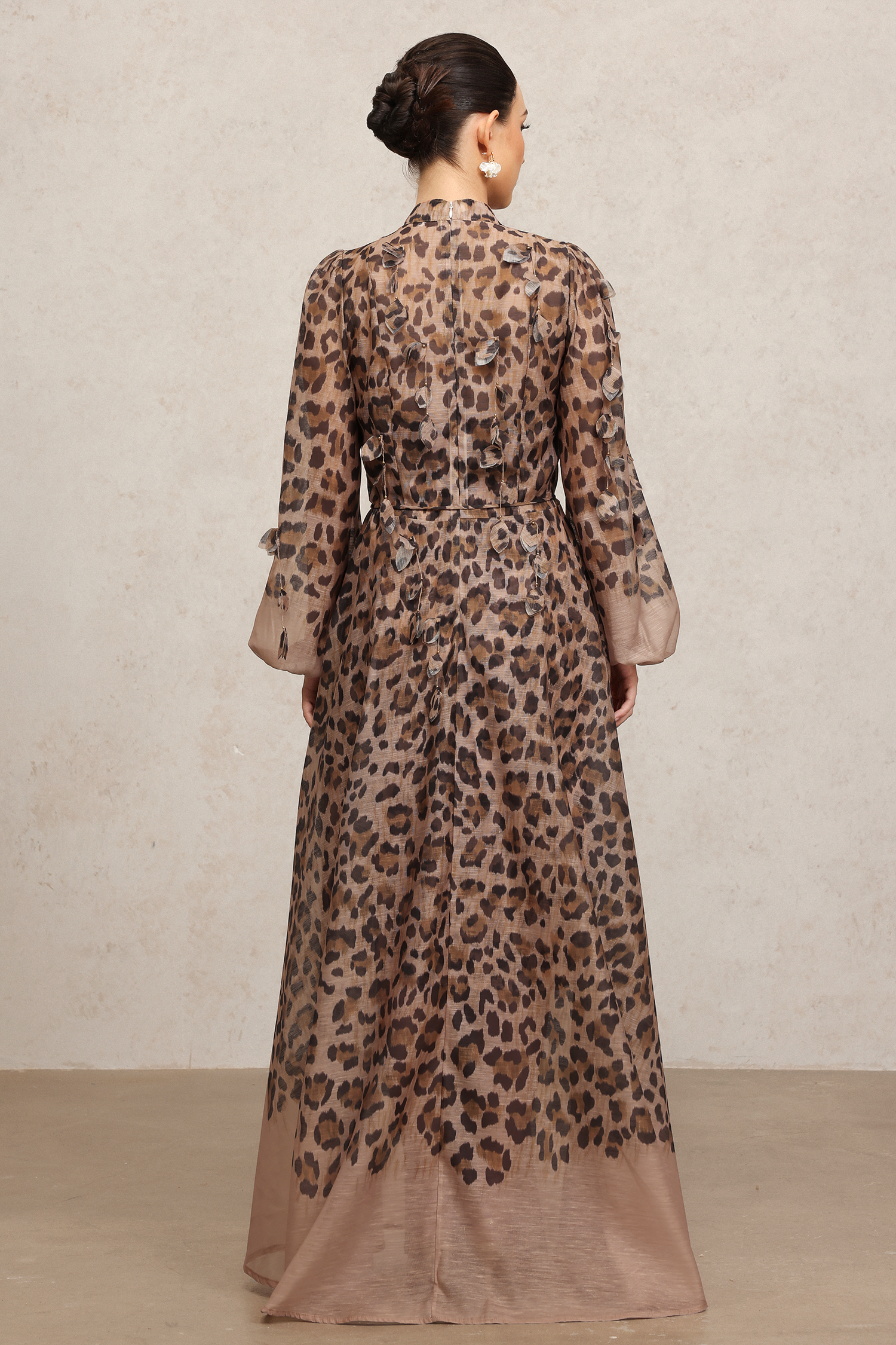 Myra Round Neck Long Sleeves Leopard Print Maxi Dress